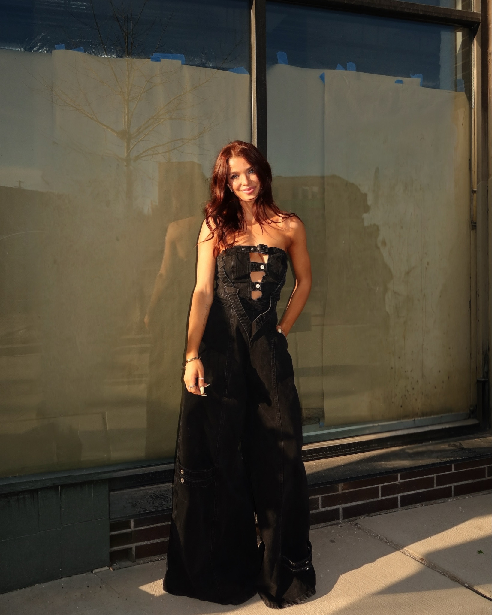 AKIRA set of my dreams 🖤
this black structured corset + wide leg pant combo is EVERYTHING — snatched, edgy, and actually so flattering

perfect for a night out, city photos, or when you just wanna feel that girl

linked my exact set 🖤

#LTKTravel #LTKPetite #LTKdayinmylife