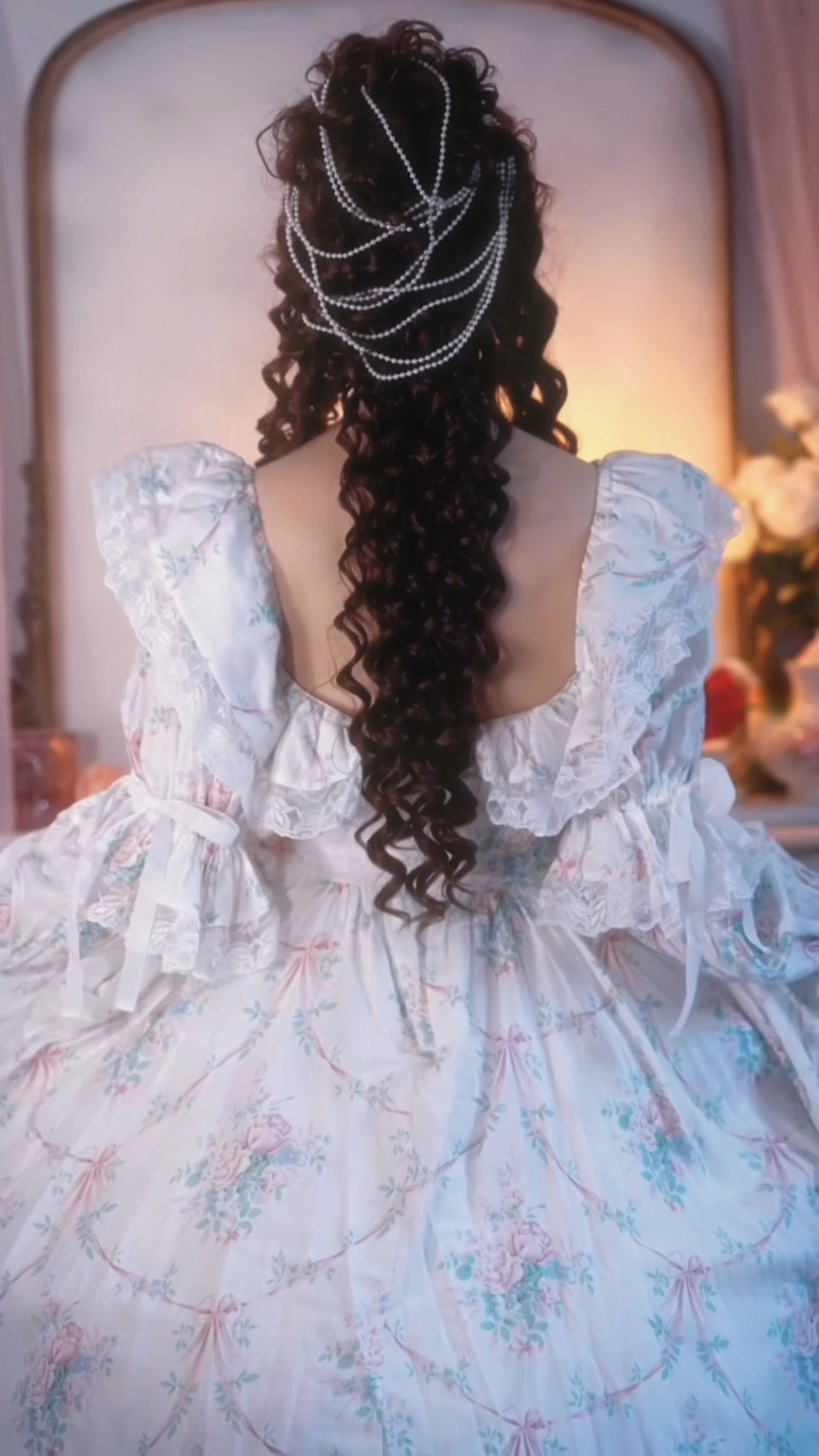 Selkie Waltz Dress giving princess vibes! Wearing an XS here and very TTS chart