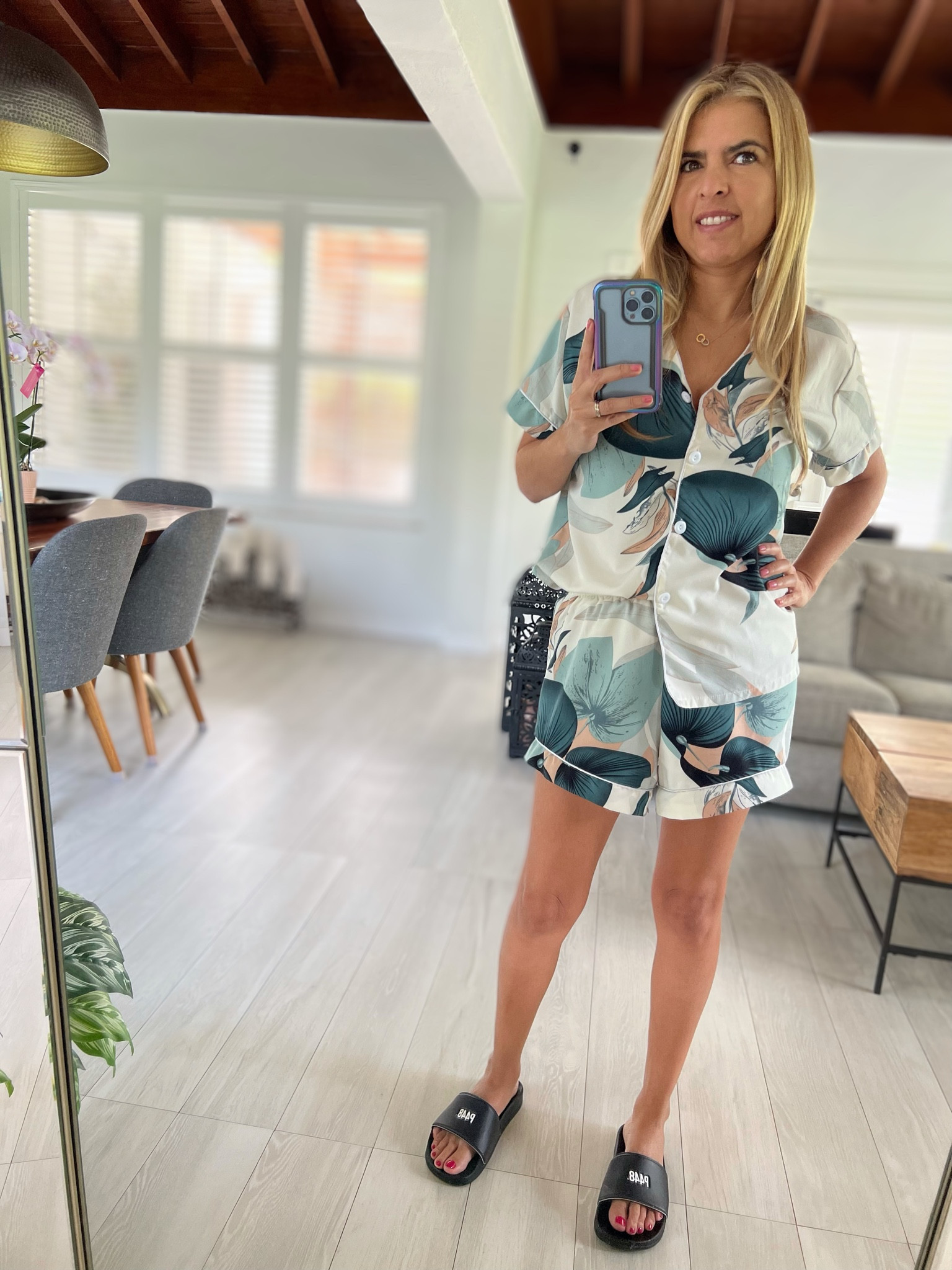 Good morning ☀️
This set of pj’s from Shein is really cute the material feels really good after the first washed. I bought 3 different colors. tts 
#competition 
#pjs
#eomenclothing
#sheinfinds
#under20 

#LTKSeasonal #LTKFestival #LTKFind