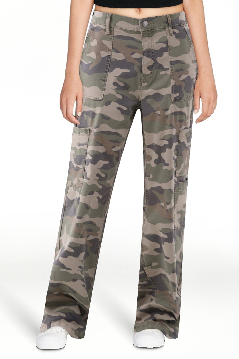 No Boundaries Women's Wide Leg Cargo Pants, 33.5" Inseam, Sizes XXS-4X | Walmart (US)