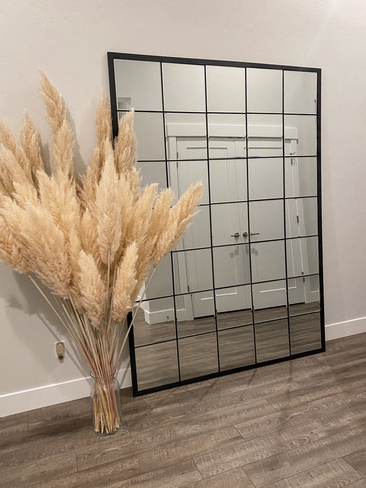 Big floor mirrors ✨. 


#FloorMirror #HomeDecor #MirrorDesign #ReflectiveStyle #InteriorInspiration #FullLengthMirror #MirrorMagic #RoomMakeover #ReflectYourSpace #StatementPiece #DecorativeMirrors #HomeStyling #MirrorMagic #ReflectYourStyle #MirrorDesign #HomeDecor #MirroredInteriors #InteriorInspiration #ReflectiveArt #MirrorMirrorOnTheWall #HomeAccents #DecorativeMirrors #MirrorLove #ReflectiveElegance

#LTKhome