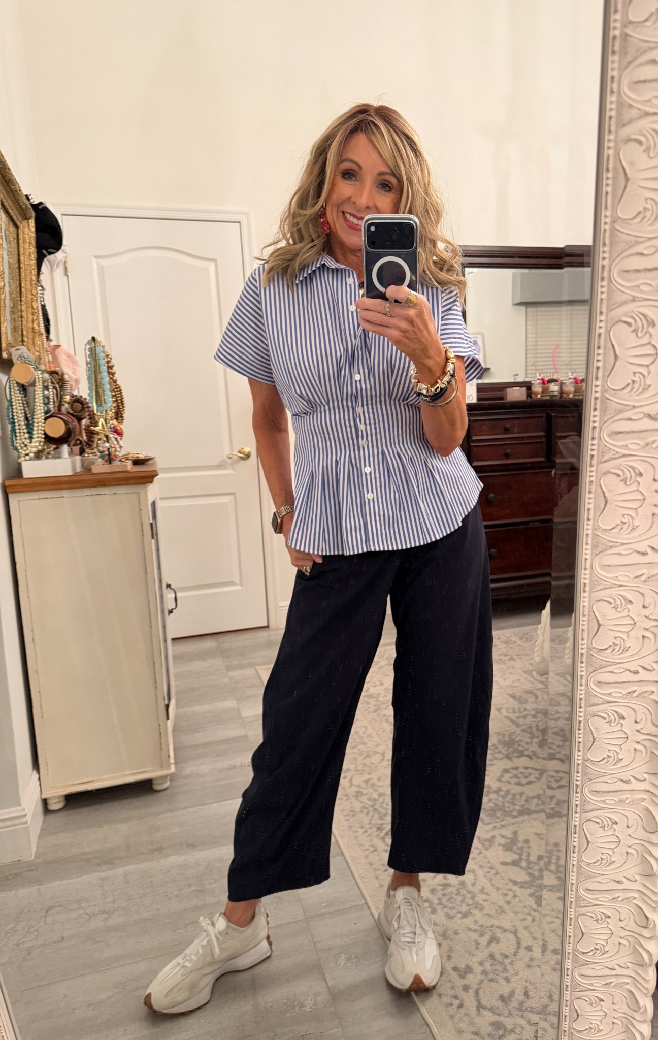Saturday outfit! Headed to a football game. These pants are a great alternative to shorts. Linked a similar blouse.

#LTKootd #LTKOver40