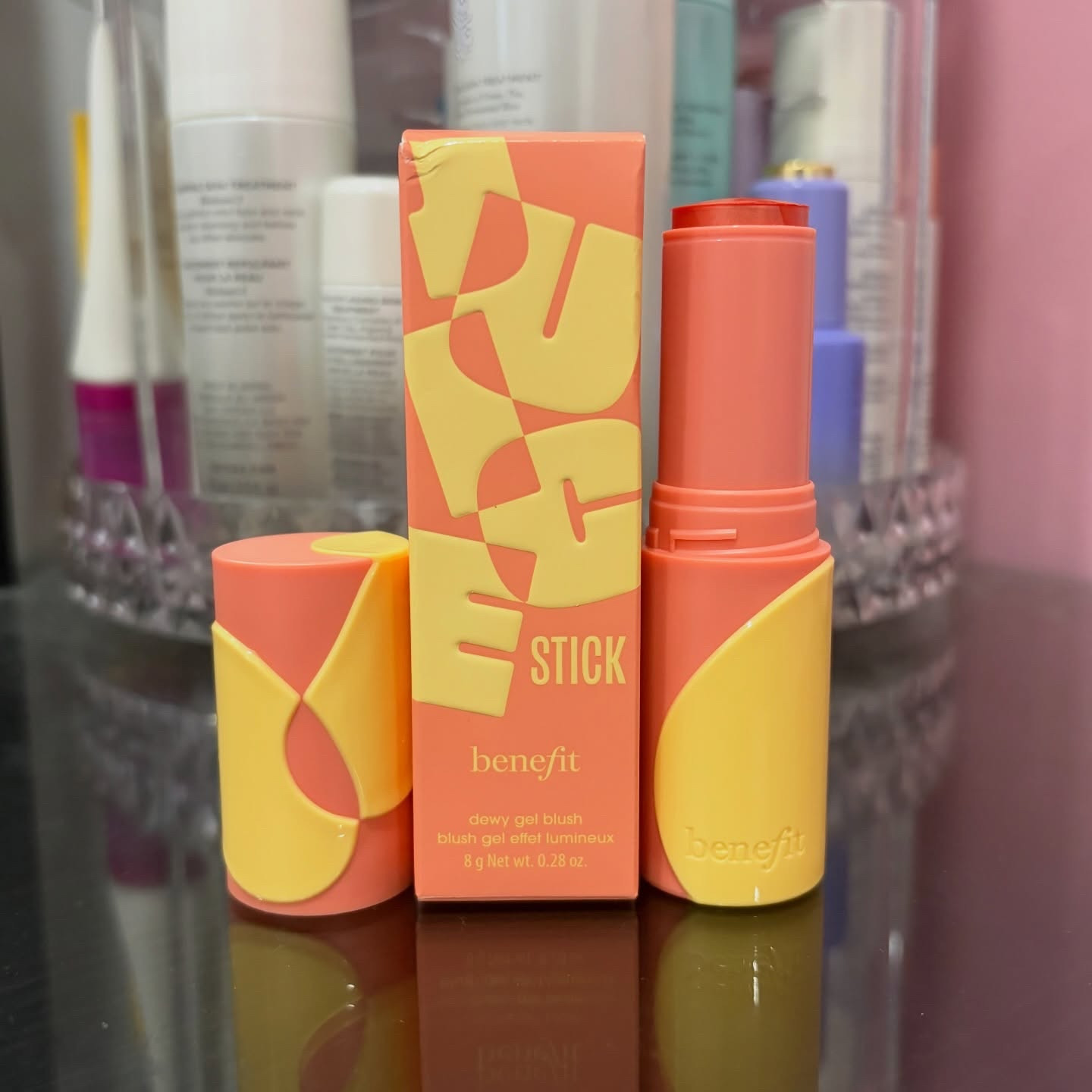 ⭐️PRODUCT REVIEW⭐️

This product was gifted to me by @benefitcosmetics and @influenster in exchange for my honest review.

The Benefit Cosmetics Juice Stick Dewy Gel Blush Stick is a fun new product. Benefit Cosmetics always has the cutest product packaging and this is no exception. I love the cute salmon colored tube with the yellow raised design on it. The product itself is a gel like consistency that glides so easily onto skin. It has a good amount of pigment and the product blends easily. I have this in the shade Shellie which is a glowy peachy-pink shade. This shade is so beautiful and gives cheeks a lovely flush of color with a nice sheen.

#benefitcosmetics #blushstick #makeup #productreview #ugc