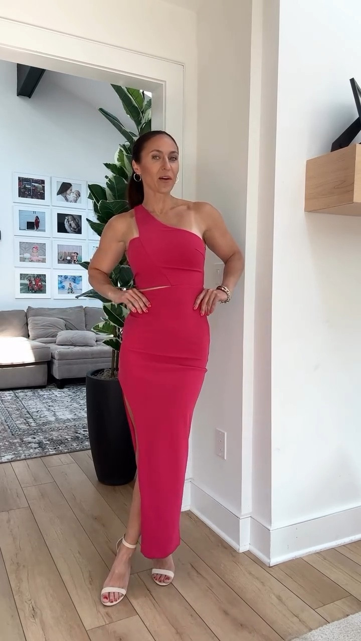 #lulusambassador @lulus wedding guest dresses part 2! Which one do you like best? #lovelulus #weddingguestdress #weddingguestdresses #weddingguestlook #weddingguestoutfit 

Let me know which one you like best and I’ll send you the link to shop 💕