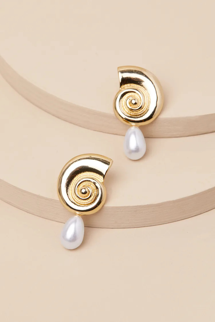Cerith Gold Shell Pearl Earrings | Lulus