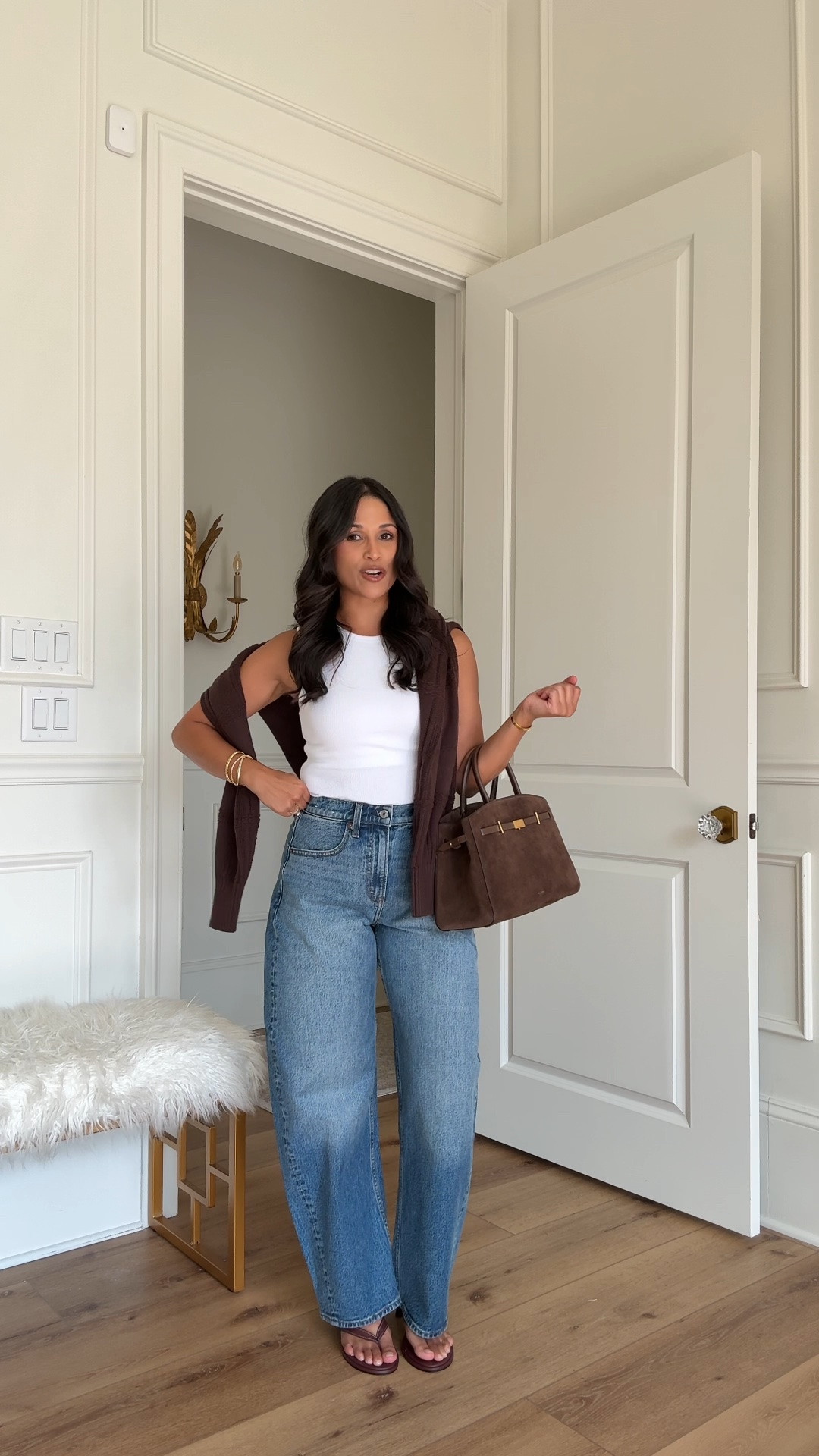 SALE ALERT! Plus take an extra 15% OFF with code: DENIMAF 

THE HIGH RISE BARREL: This trend will be dominating fall again and I’m here for it! This specific style has more of a subtle barrel, which I really like because sometimes they can look a little overwhelming on petite frames. Highly recommend trying out this trend to elevate your wardrobe.

Size reference: I’m 5ft and wearing a sz 26 regular (but I will get the petite next time to wear with flats)

#LTKSaleAlert #LTKootd