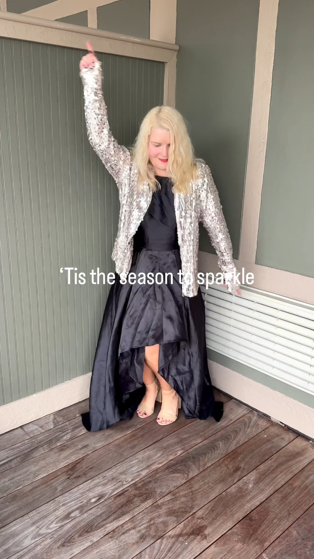 If only my dance moves were this good slowed down😅

Whether you want something sparkly for Christmas or New Year’s Eve a sequined blazer has you covered.

#newyearsevefit #anauticalchristmas #tistheseasontosparkle 

#LTKWedding #LTKSeasonal #LTKHoliday