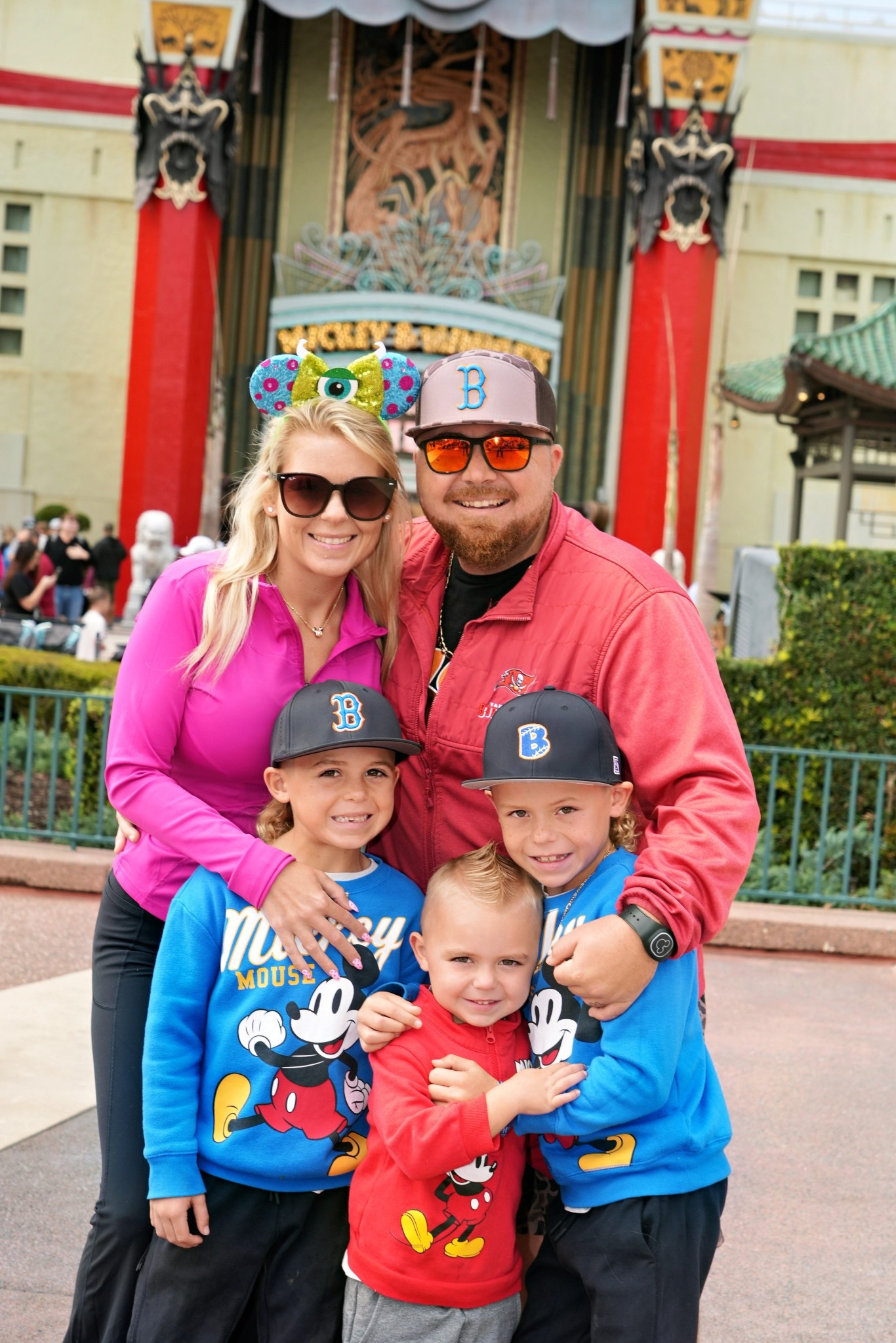 Fav leggings ever! I loveeee these quarter zip pull overs, I have them in multiple colors! Wearing a small in both 