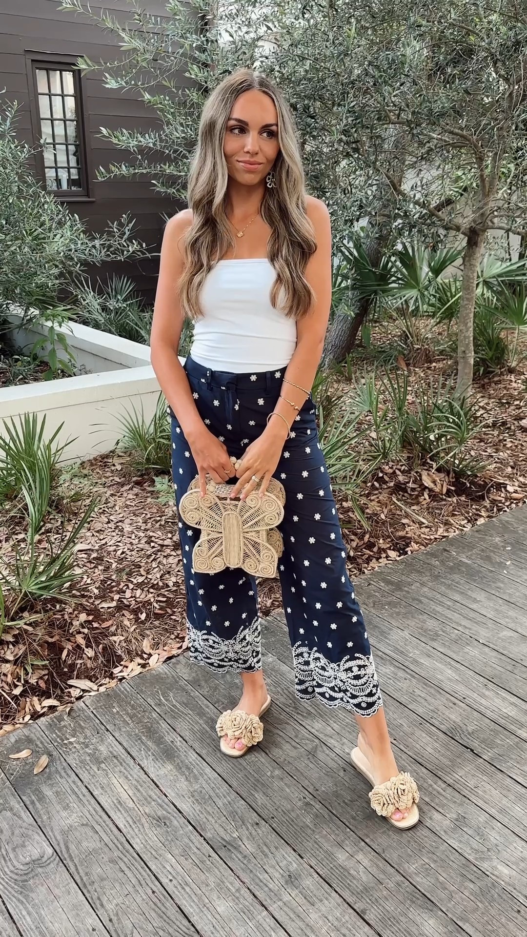 these zara pants are the perfect piece to add to your summer wardrobe! they are so light weight & the embroidery details are so pretty!! 

search EMBROIDERED
CULOTTES on zara to find these exact pants! also comes with a matching top to make the prettiest set!!


#zara #summeroutfit #summerfashion 

#LTKFindsUnder50 #LTKSummerEdit #LTKStyleTip