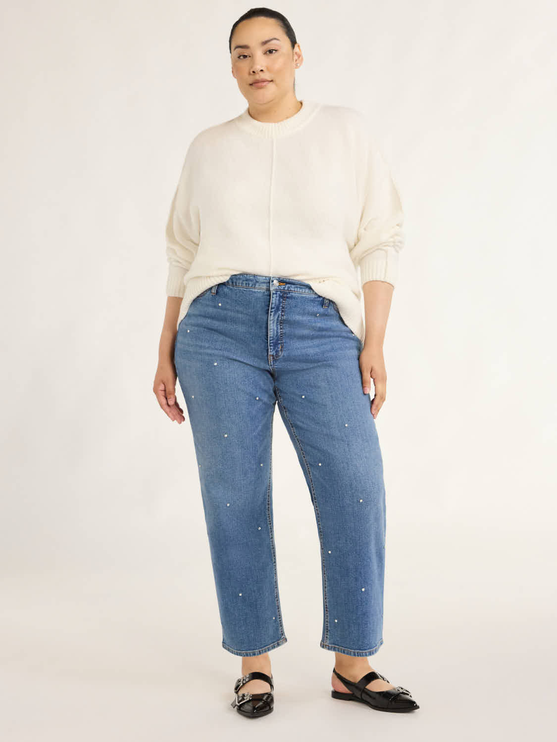 Scoop Women's and Women's Plus Low Slung Cropped Jeans with Rhinestones, 27” Inseam, Sizes 0-28... | Walmart (US)