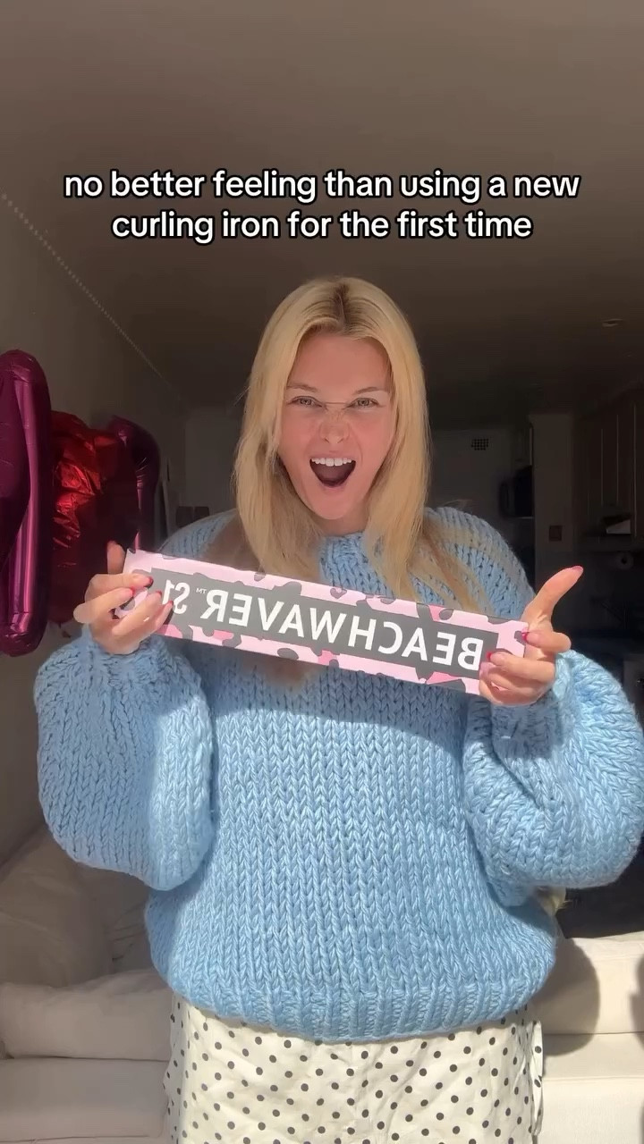 eeeek new cheetah print @thebeachwaver ✨💅🏼🤸‍♀️

#curlingwand #curlingiron #hottools #curlingirons #haircurling #haircurl #blowoutstyles #hairstyles