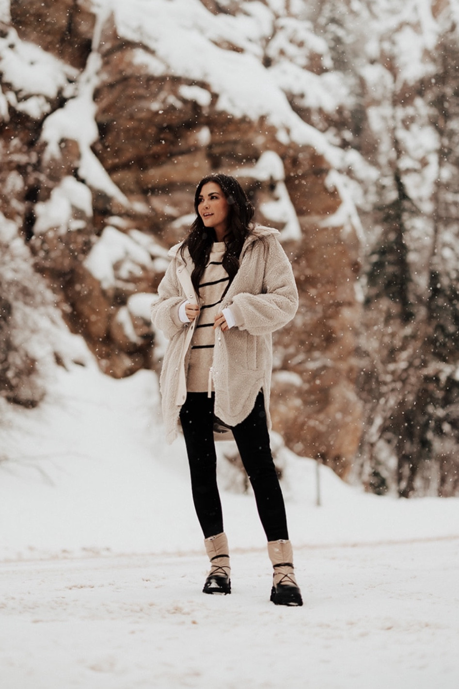 Varley Jaime Sherpa Jacket 
&
Cecelia New York JR Boots 



#LTKstyletip #LTKshoecrush #LTKSeasonal