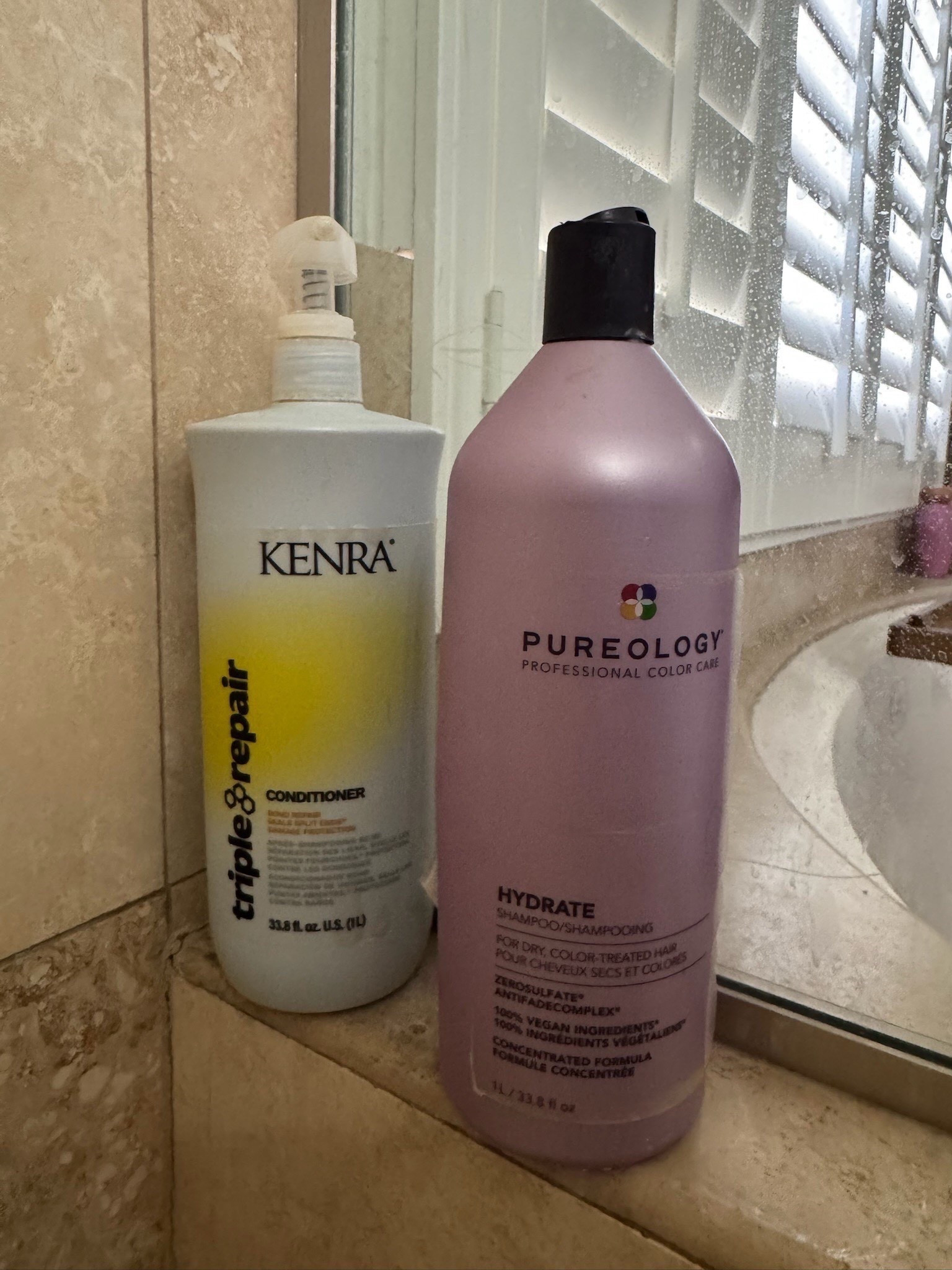 Daily hair routine must haves! Keeps hair healthy and with a natural shine.


Hair care  hair products  Lowcarbdashian

#LTKHome #LTKBeauty