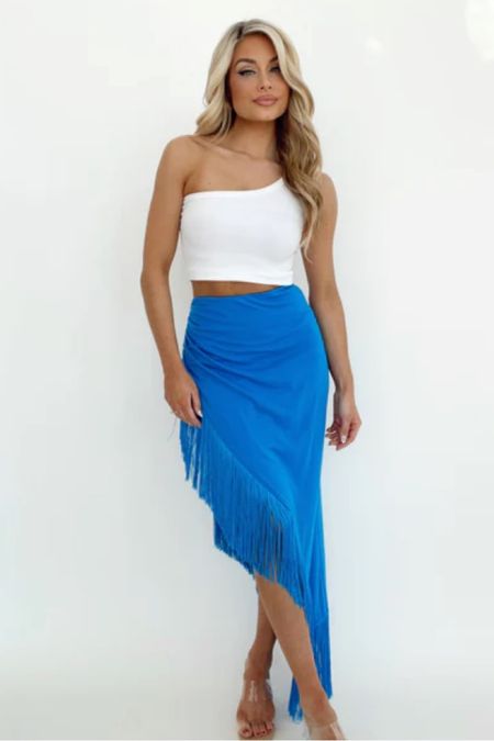 Cutest blue fringe skirt 💙
