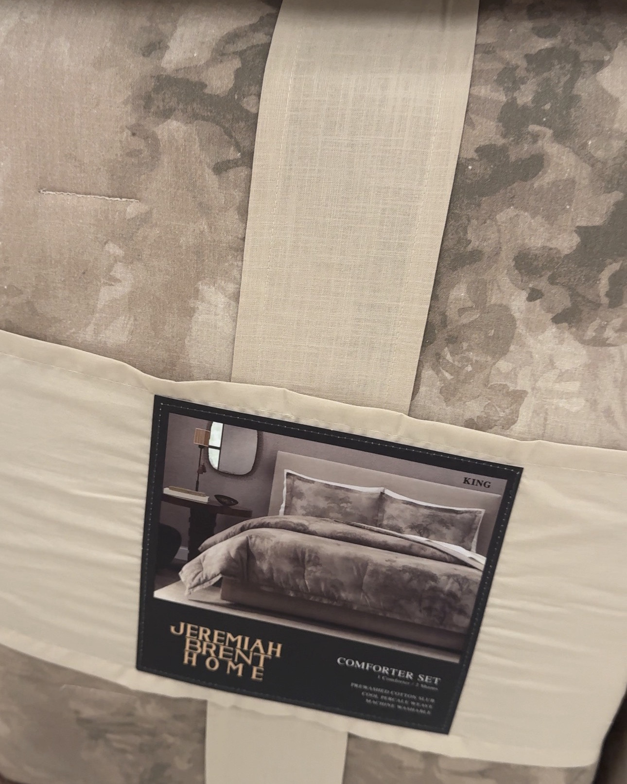 Found a new bedding set at @Target these colors are good! 

#LTKHome