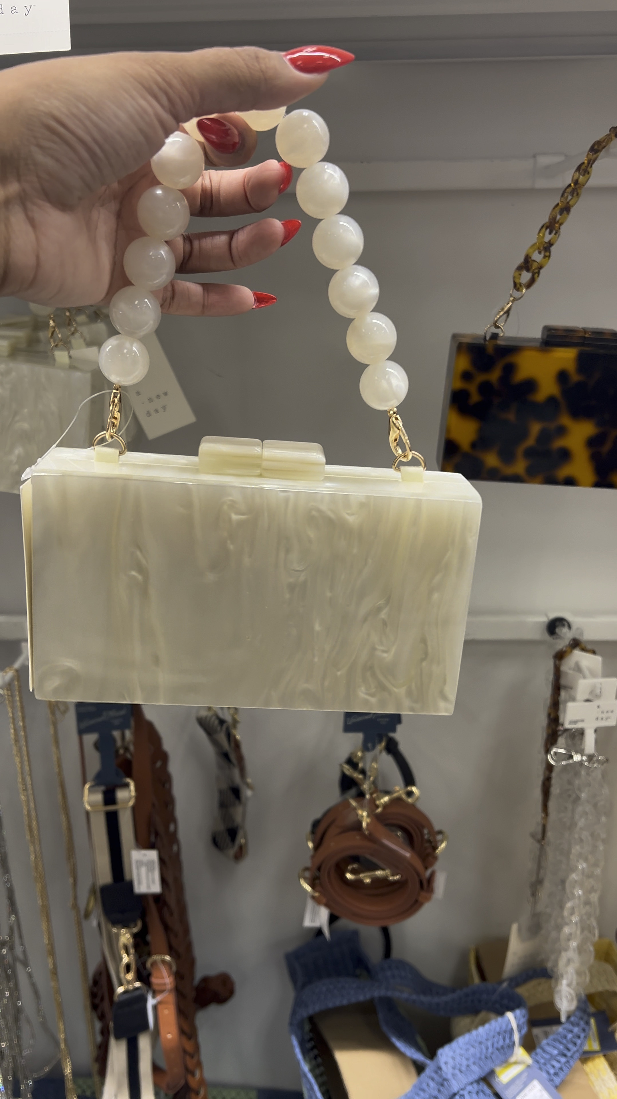 Pearl Date Night Clutch #targetstyle

#LTKFindsUnder50 #LTKItBag #LTKVideo