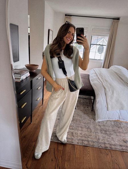 Abercrombie sale Alert!! 20%
off all dresses + 15% off almost everything else!
These linen pants that are amazing for spring and summer are a must!! 

#LTKsalealert