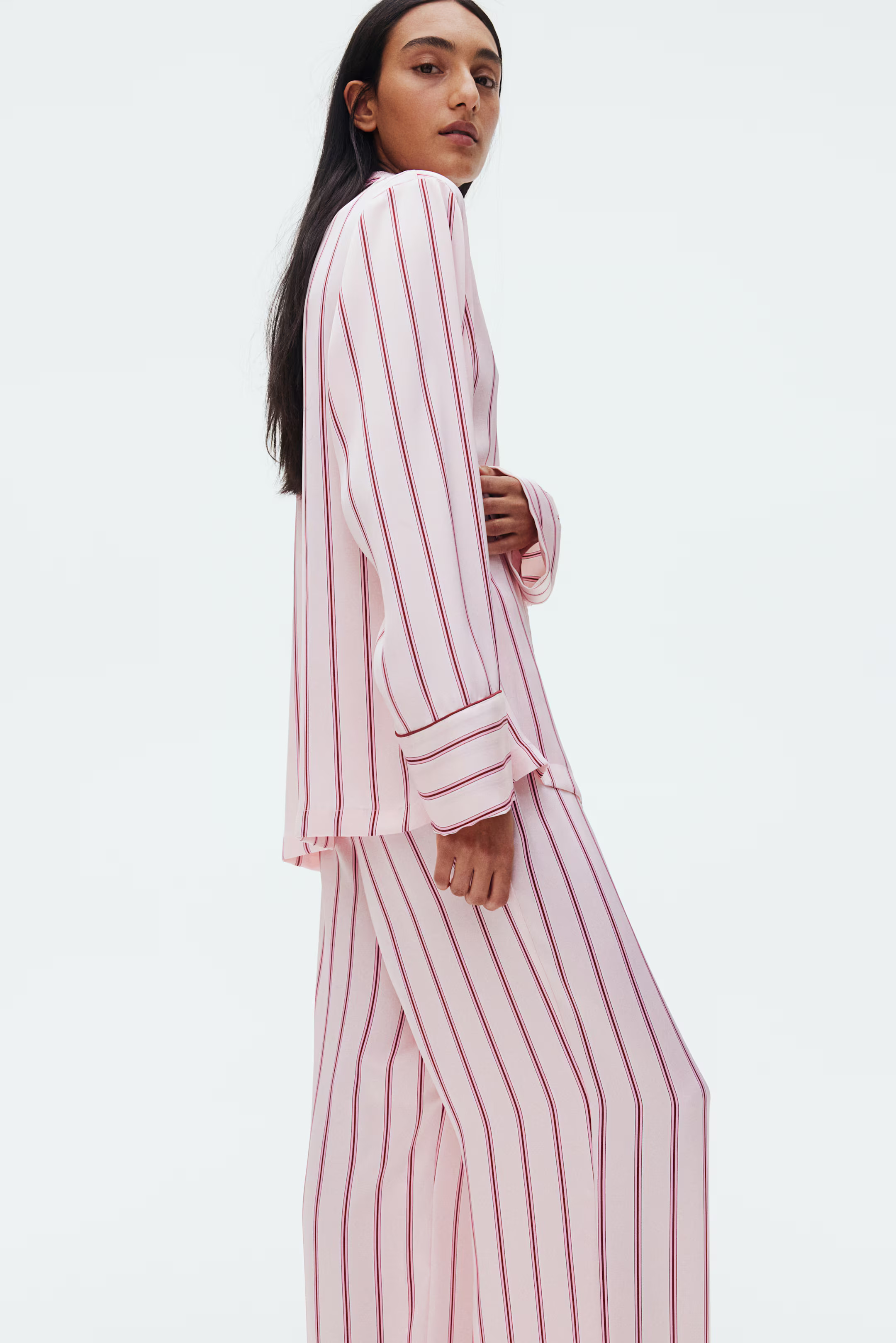 Satin pyjamas | H&M (UK, MY, IN, SG, PH, TW, HK)