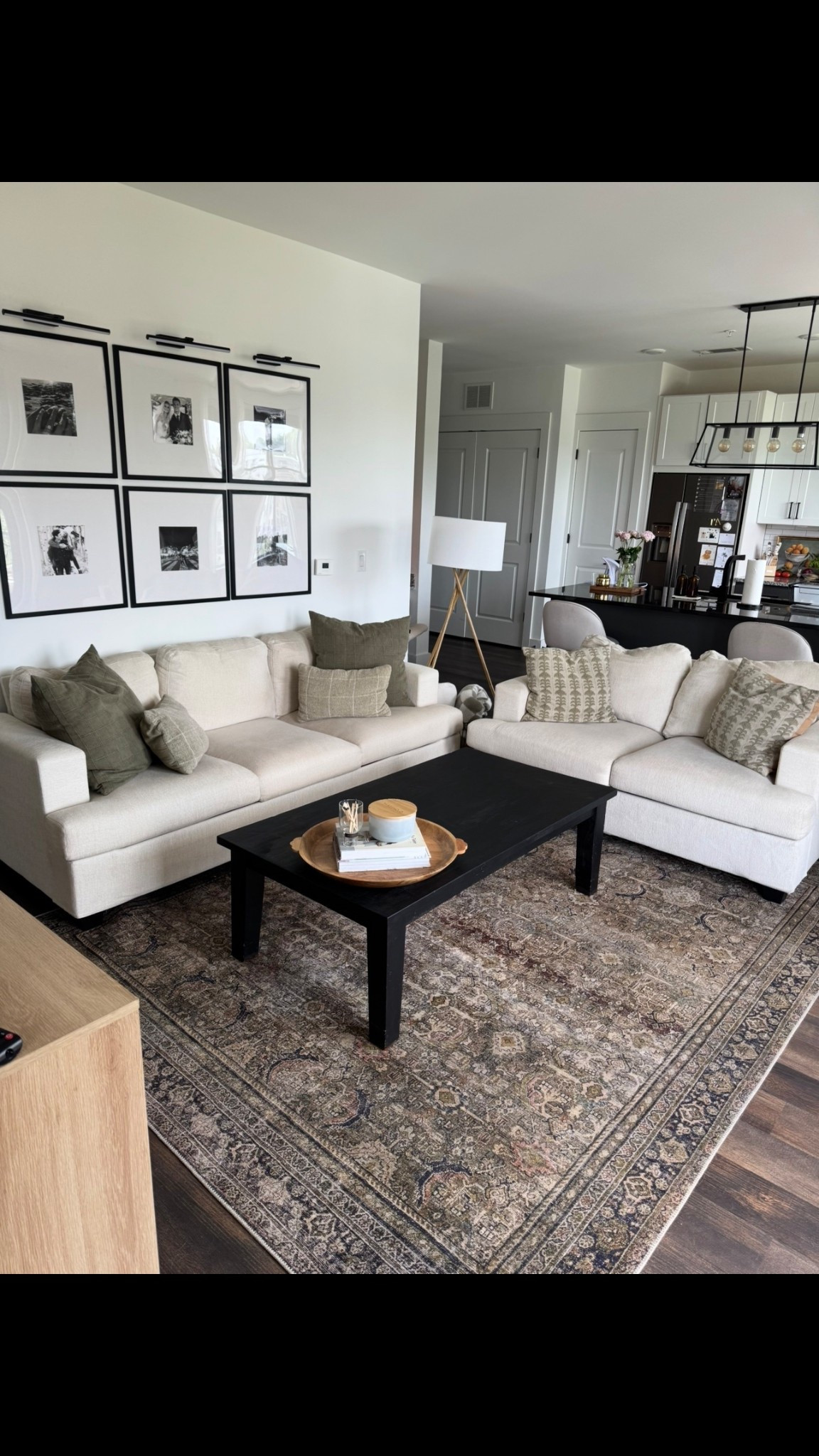 My fav rug on major sale!! 

Amazon prime, Amazon sale, Amazon prime days, home decor

#LTKHome #LTKSaleAlert #LTKStyleTip