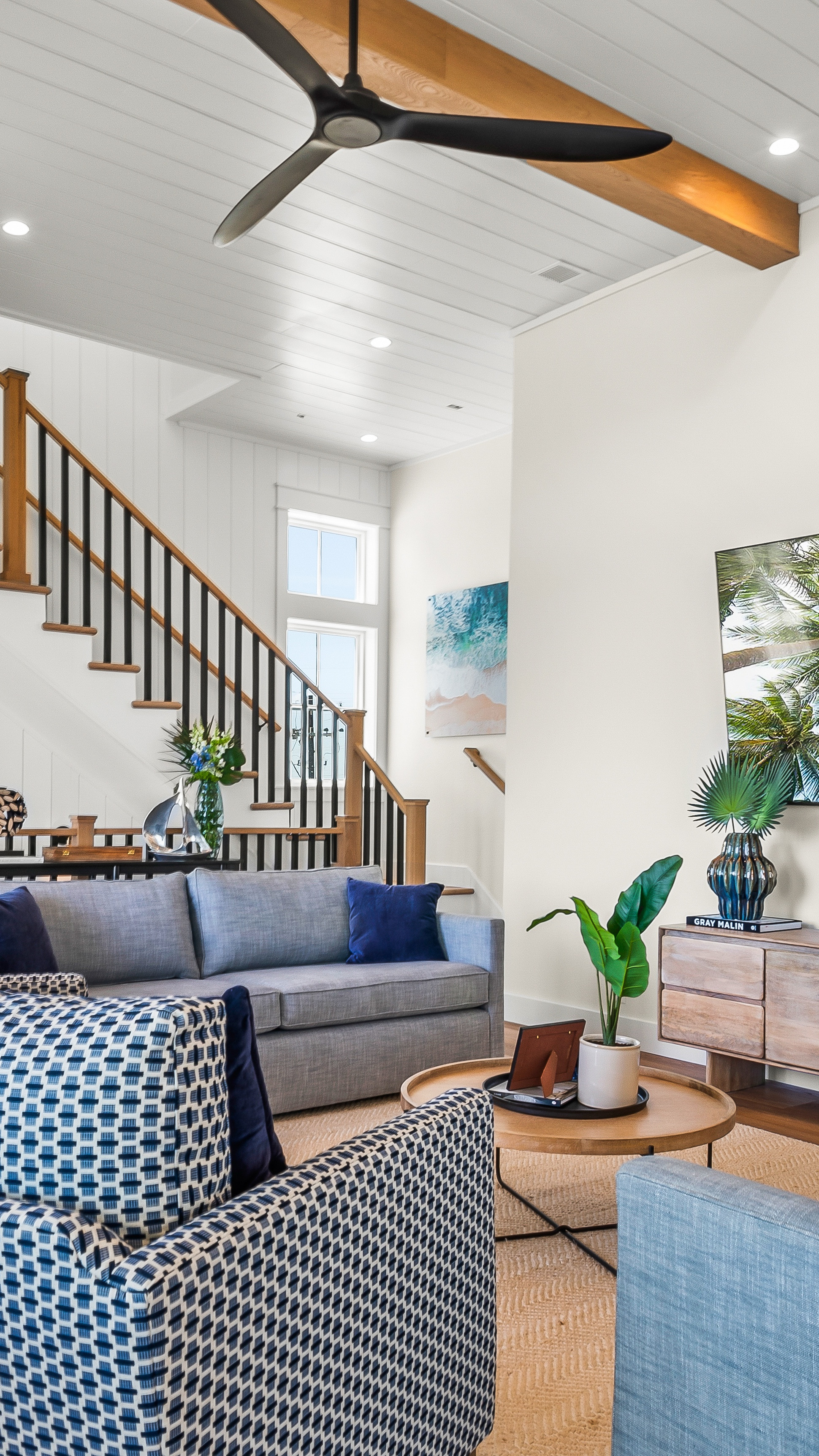 POV: You just finished your Sunday reset… and your home looks like this. Designed to feel like a breath of fresh air.🌊✨

#coastaldecor #interiordesign #bedroomideas #interiorgoals #blueinteriors #bedroomdecor #homedecorinspo #dreambedroom #coastalvibes #navy #blue #serenespaces #moderncoastal #Itkhome #corpuschristi #portaransas #texas

#LTKHome #LTKTravel #LTKSaleAlert