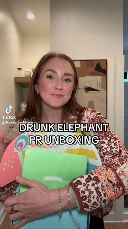 Drunk elephant PR unboxing 

#LTKVideo #LTKbeauty #LTKfindsunder100