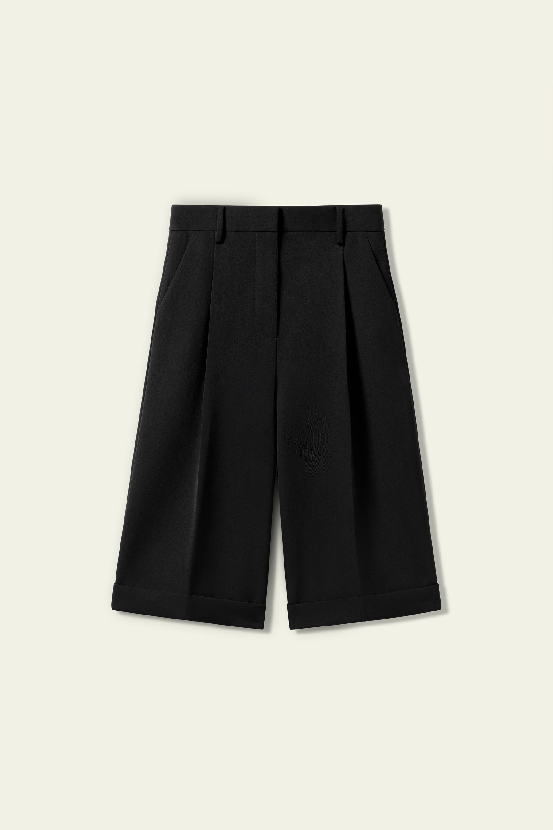 Tailored Knee-Length Wool Shorts | LilySilk