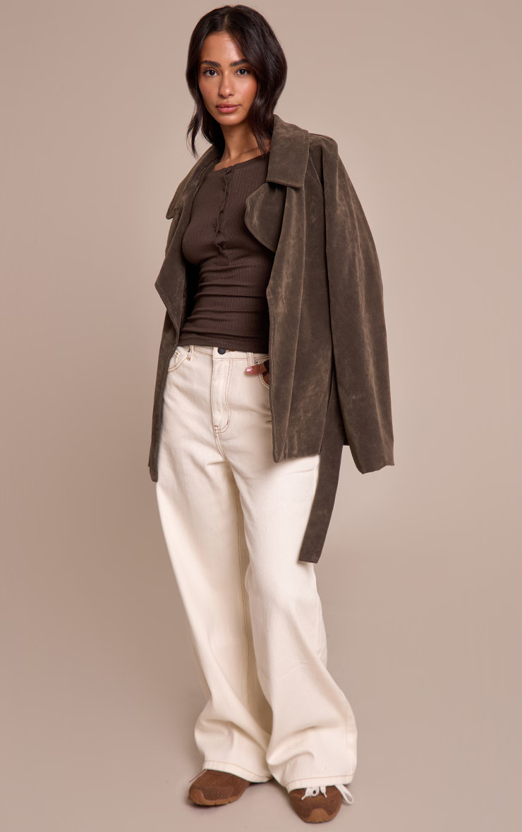 Petite Dark Chocolate Soft Rib Button Up Fitted Long Sleeve Top | PrettyLittleThing UK