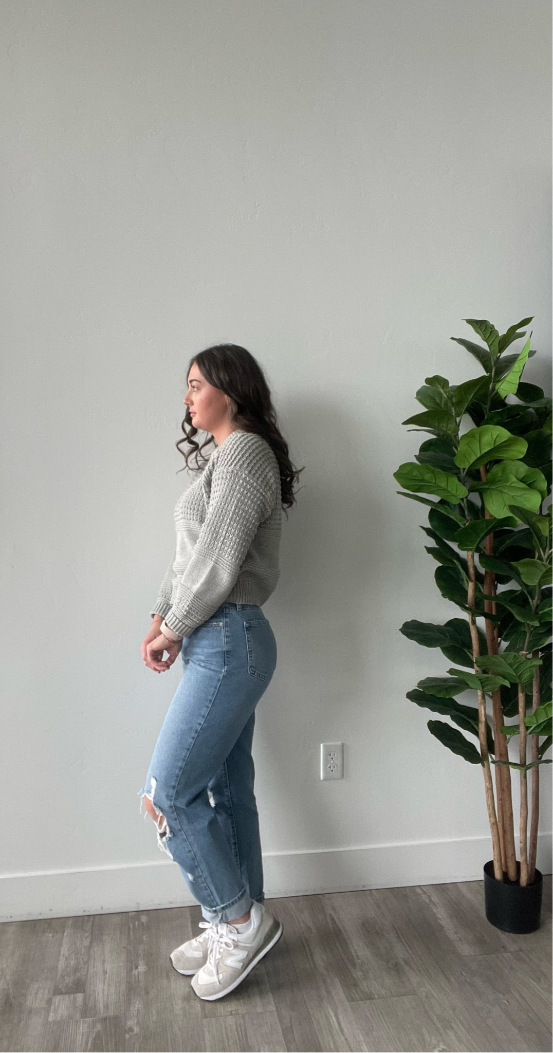 SPRING OUTFIT




#LTKSeasonal #LTKsalealert #LTKU #LTKGiftGuide #LTKWomens
Abercrombie, Forever 21, New Balance, Spring Style, Outfit ideas, Denim, Shoe Crush, Women’s Style, Fashion

#LTKunder100 #LTKstyletip #LTKFind