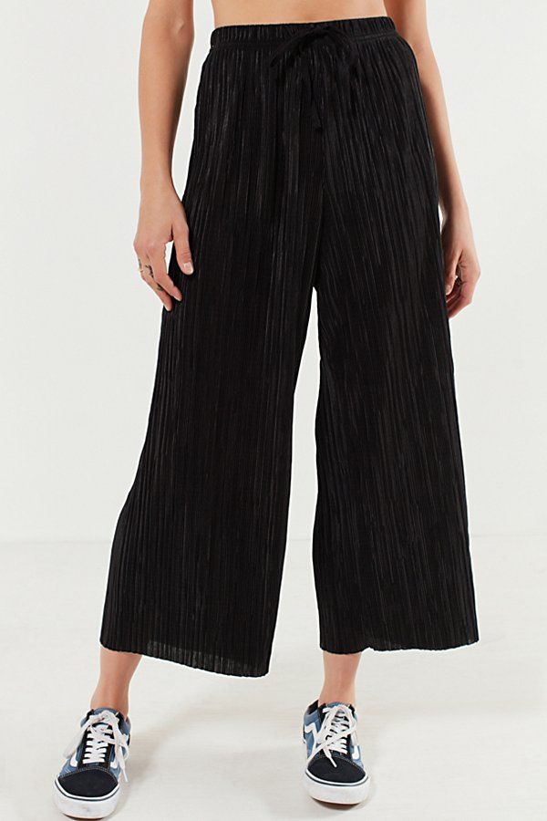 Silence + Noise Sasha Accordion Pleat Culotte Pant - Black XL at Urban Outfitters | Urban Outfitters US