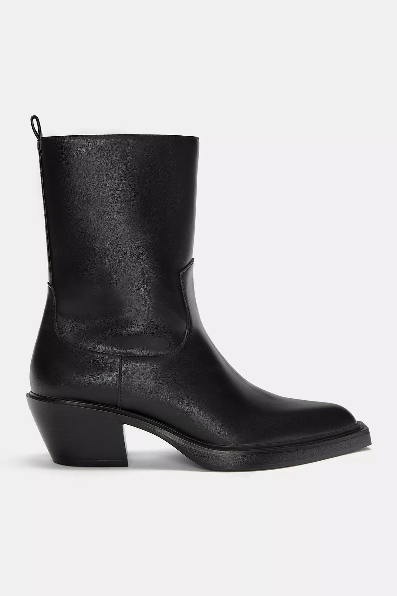Absatzstiefeletten im Cowboylook | PULL and BEAR DE