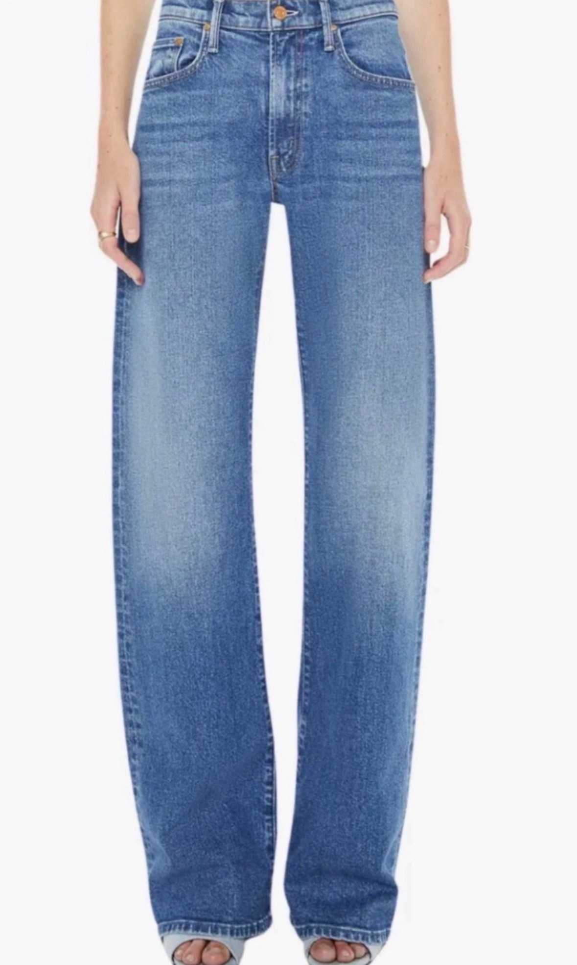 New from mother denim! 
Fit is true to size 
💙