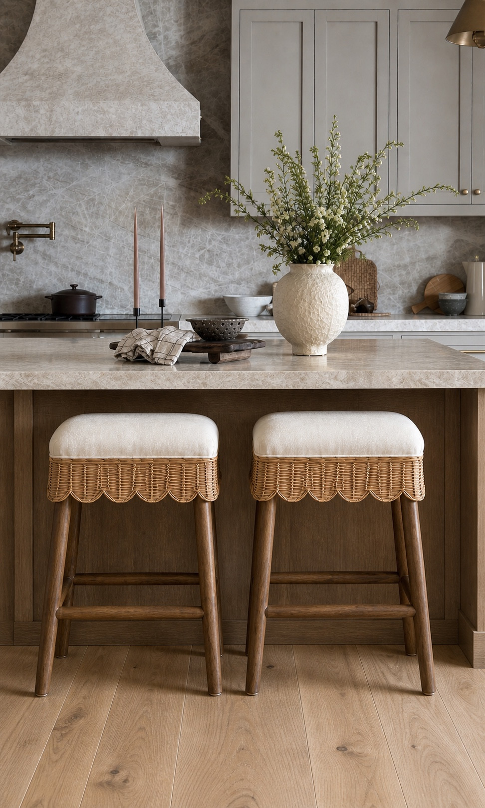 stunning new counterstools 

amazon home, walmart home, walmart fashion, amazon home, amazon roundup, amazon finds, walmart finds, walmart home, affordable home, amber interiors, studio mcgee, home roundup 
