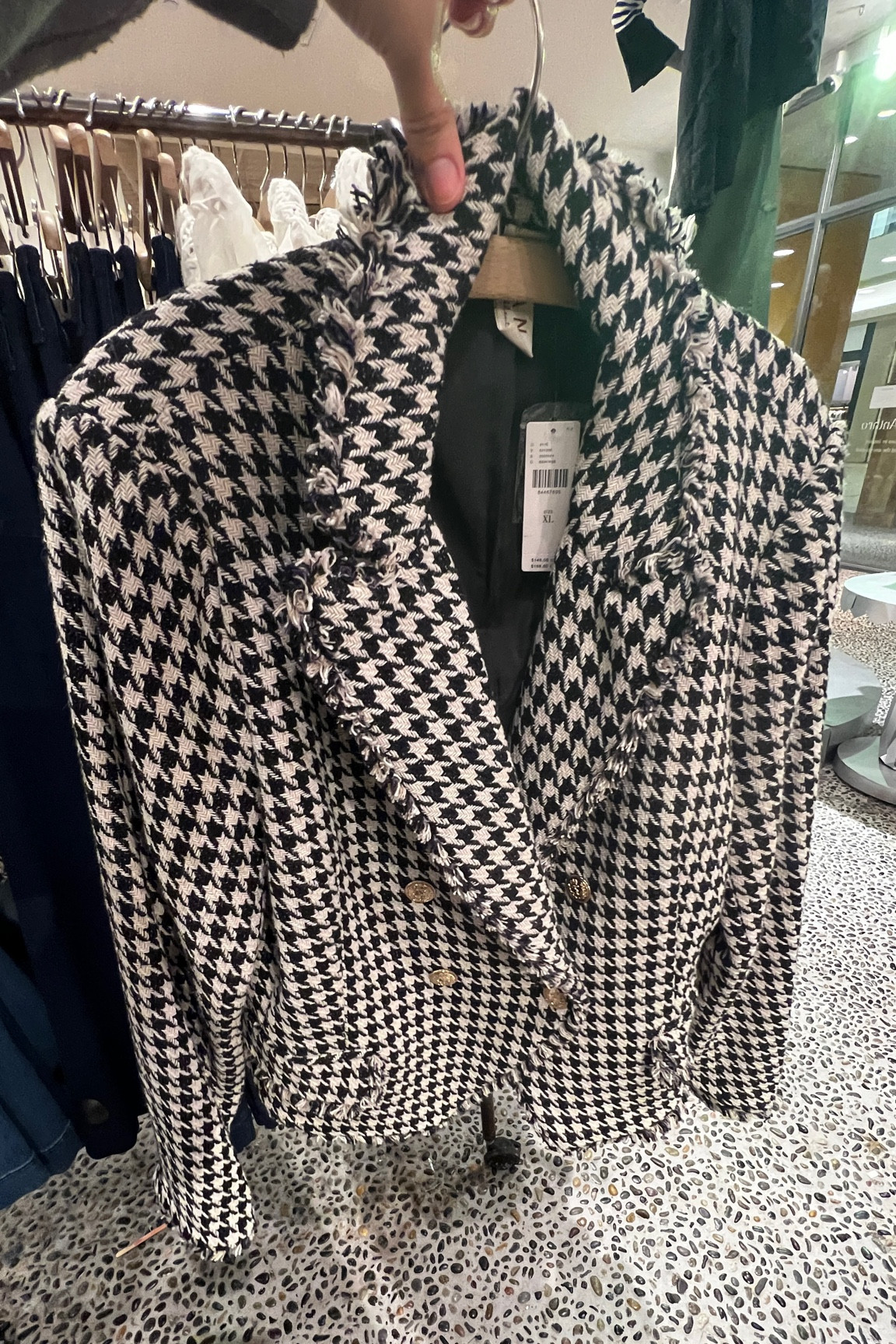 DOLAN Tweed Coco Blazer

#LTKworkwear #LTKstyletip #LTKmidsize