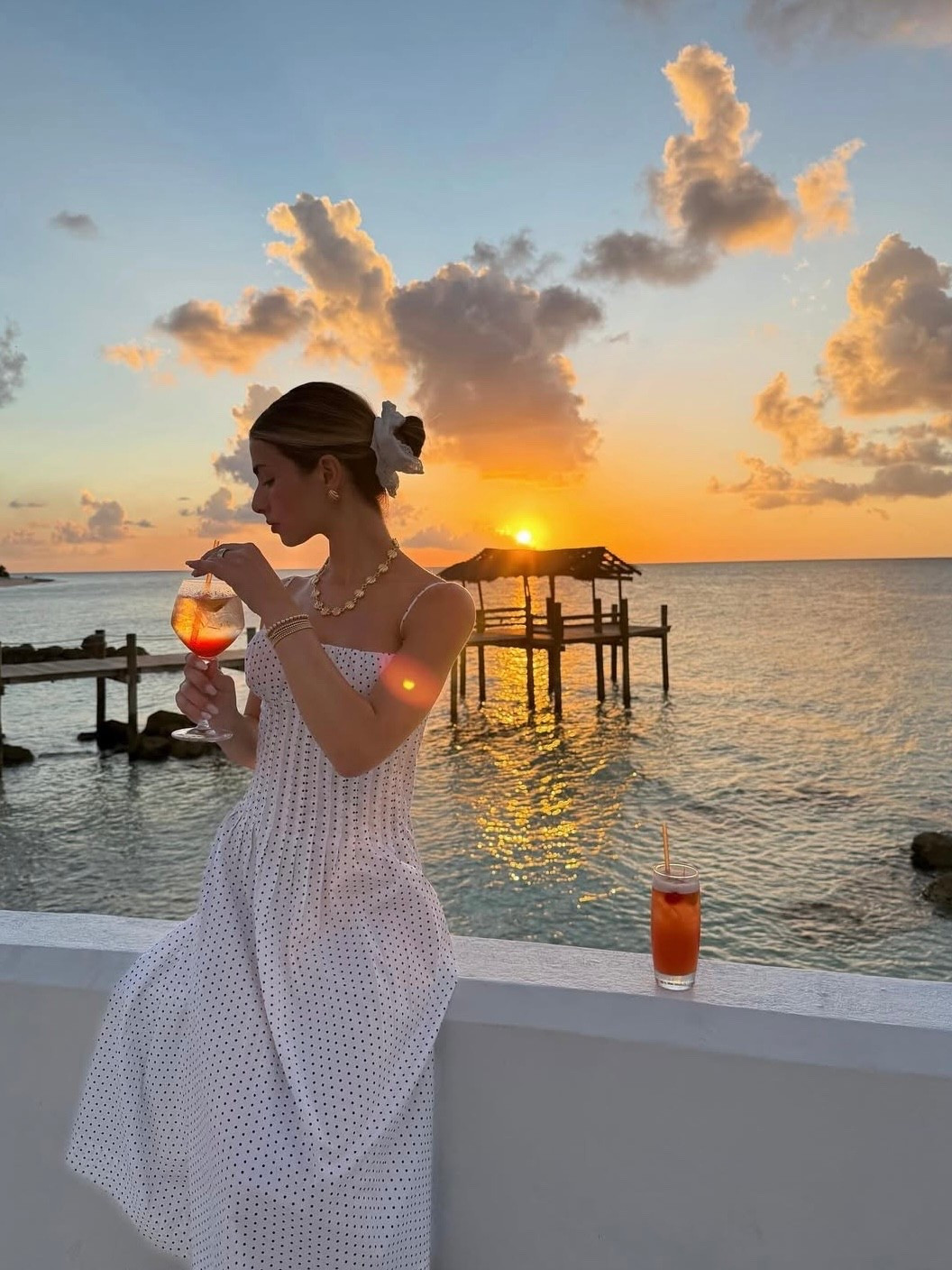 a moment for the polka dot dress please 🤍🖤

#LTKSeasonal #LTKStyleTip #LTKTravel