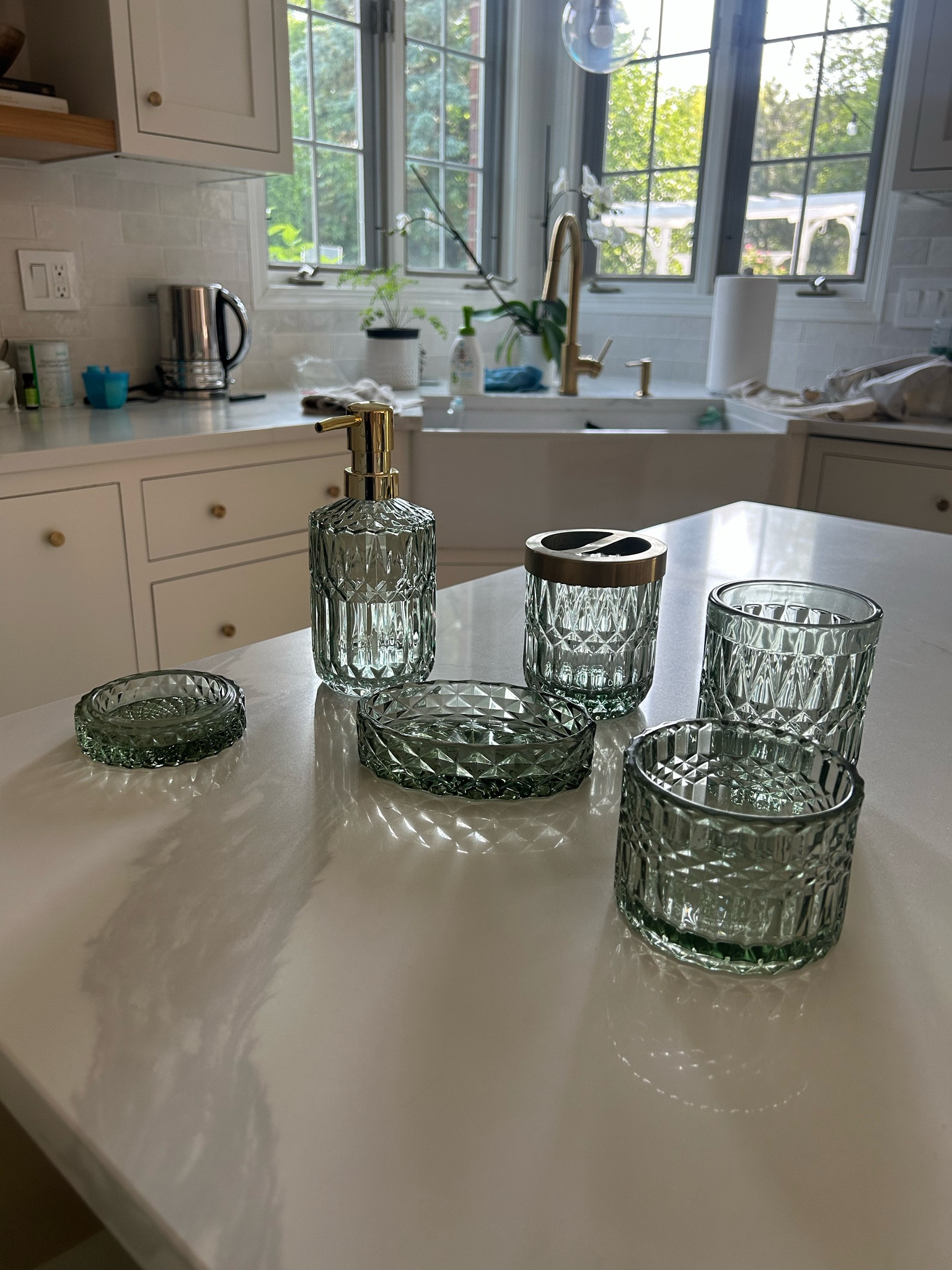 Bathroom decor vanity 

#LTKhome