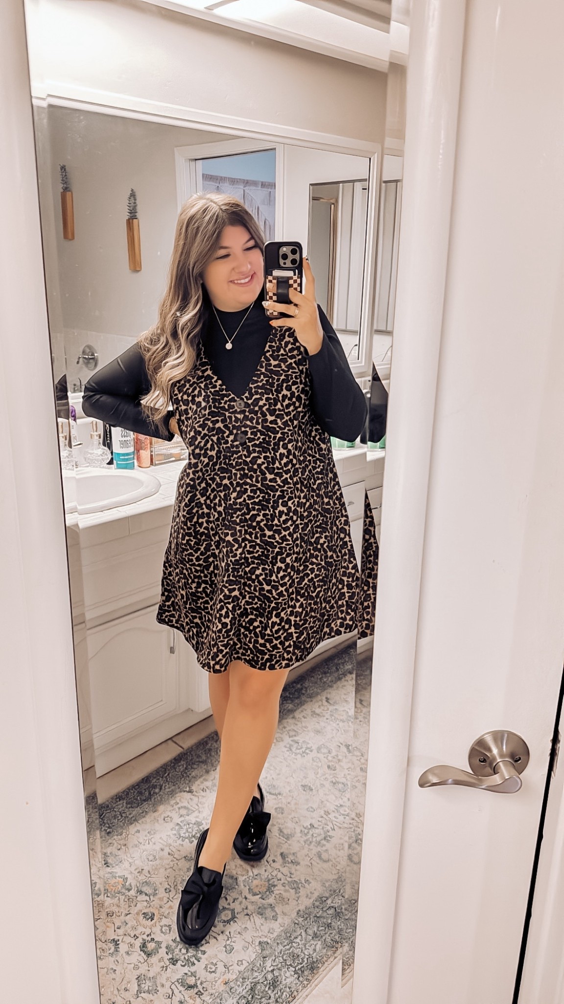 Fall vibes 🤎

#LTKSeasonal #LTKTravel #LTKWorkwear