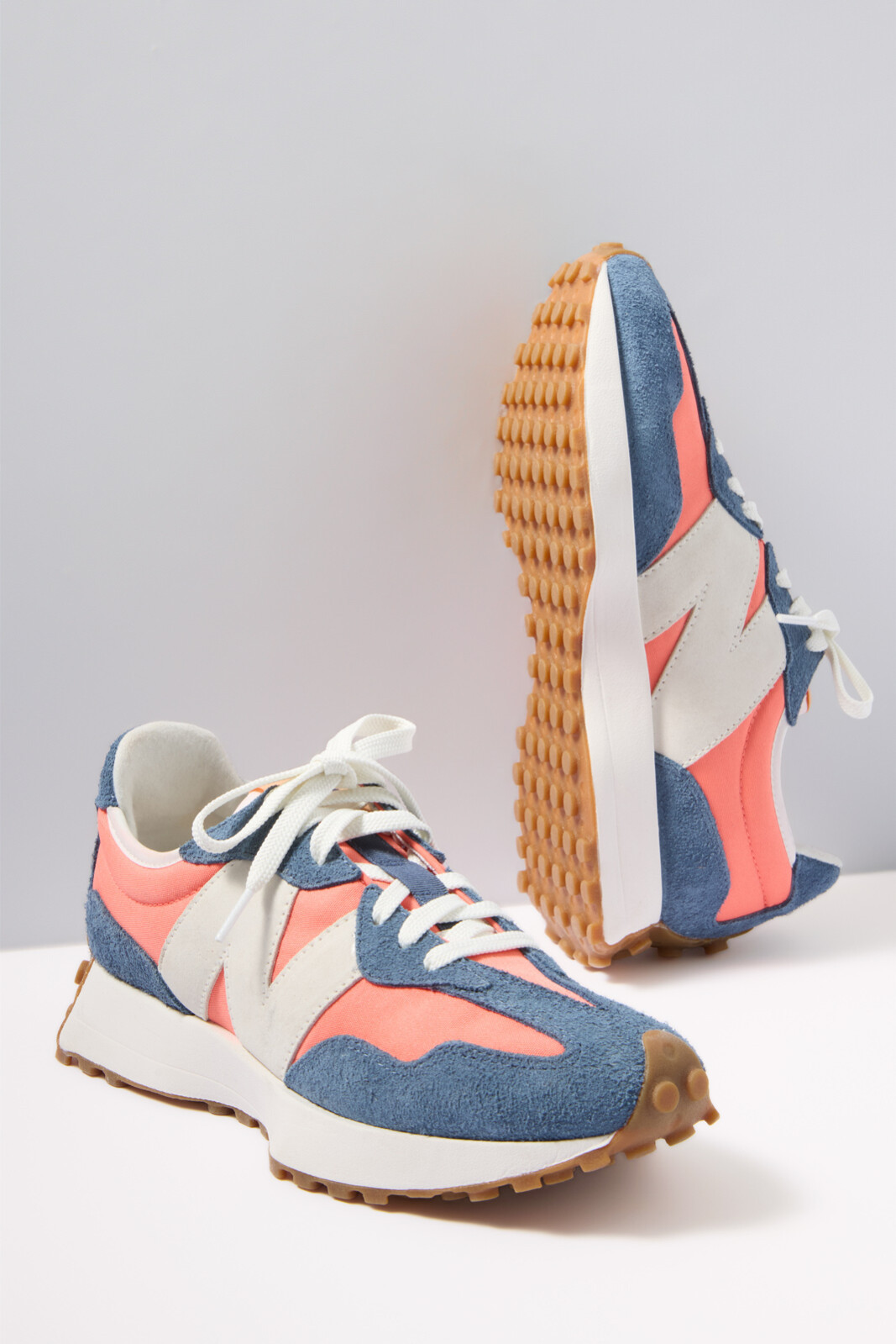 327 Sneaker | Evereve