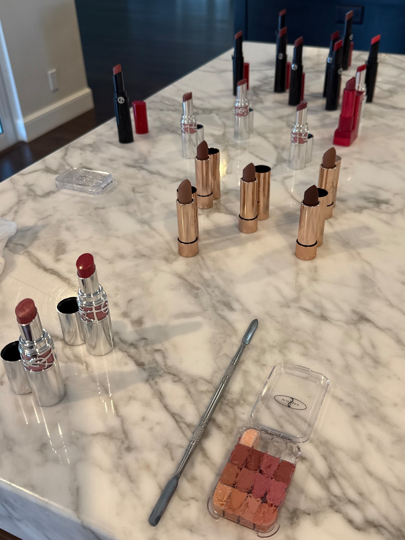 Lipstick depotting! 