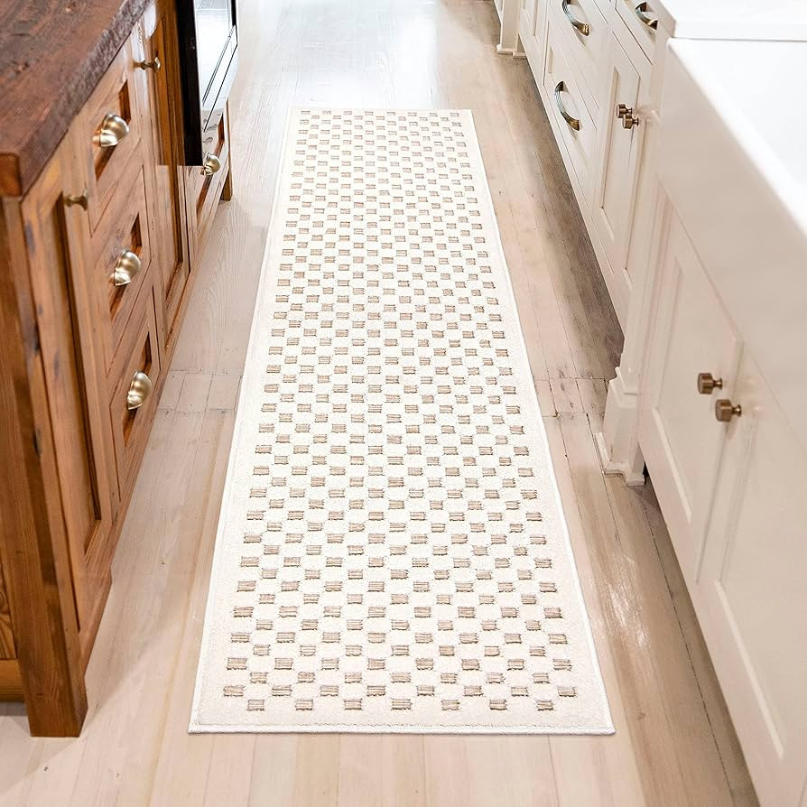 Simply Southern Cottage Lecompte Runner, 2' x 8', Beige | Amazon (US)