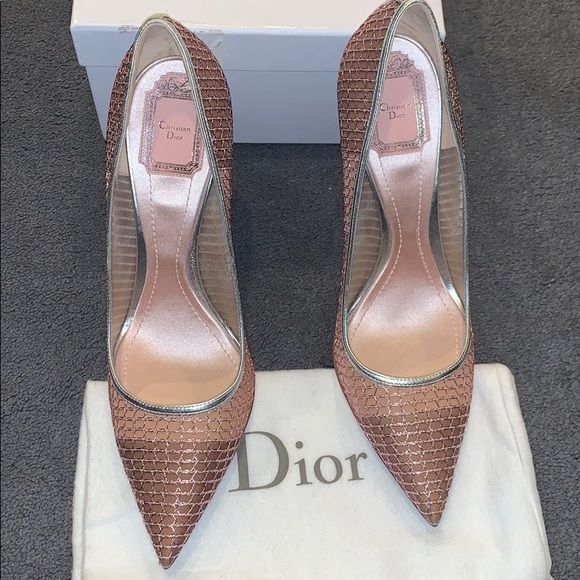 Dior Essence pump | Poshmark