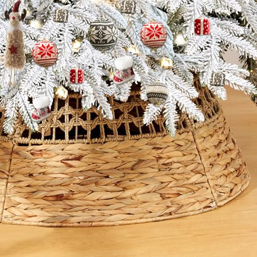 Edergoo Christmas Tree Collar for Artificial Trees 7.5ft, 28" Seagrass & Water Hyacinth Christmas Tree Collars with Cord Cut-Out, Natural Hand-Woven Wicker Tree Collar Skirt Base for Decoration | Amazon (US)