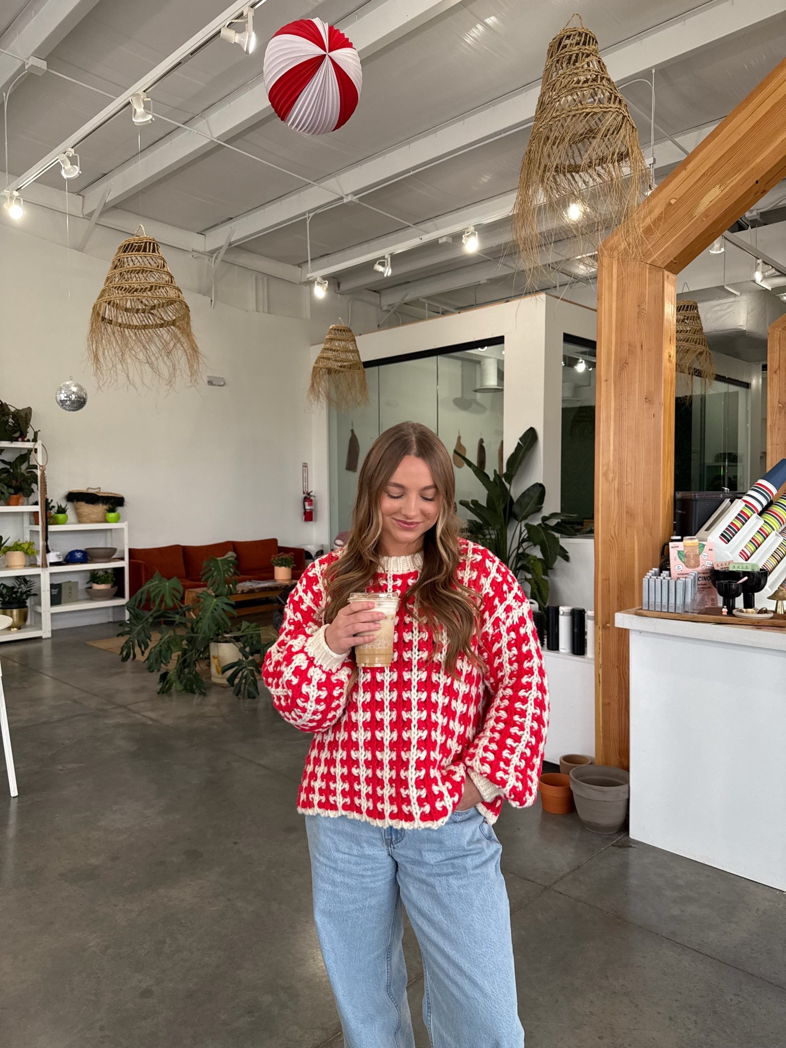 Coffee shop ootd ☕️🧣❤️ 
Wearing a size small in sweater & a 26 short in jeans 

#LTKHoliday #LTKdayinmylife #LTKootd