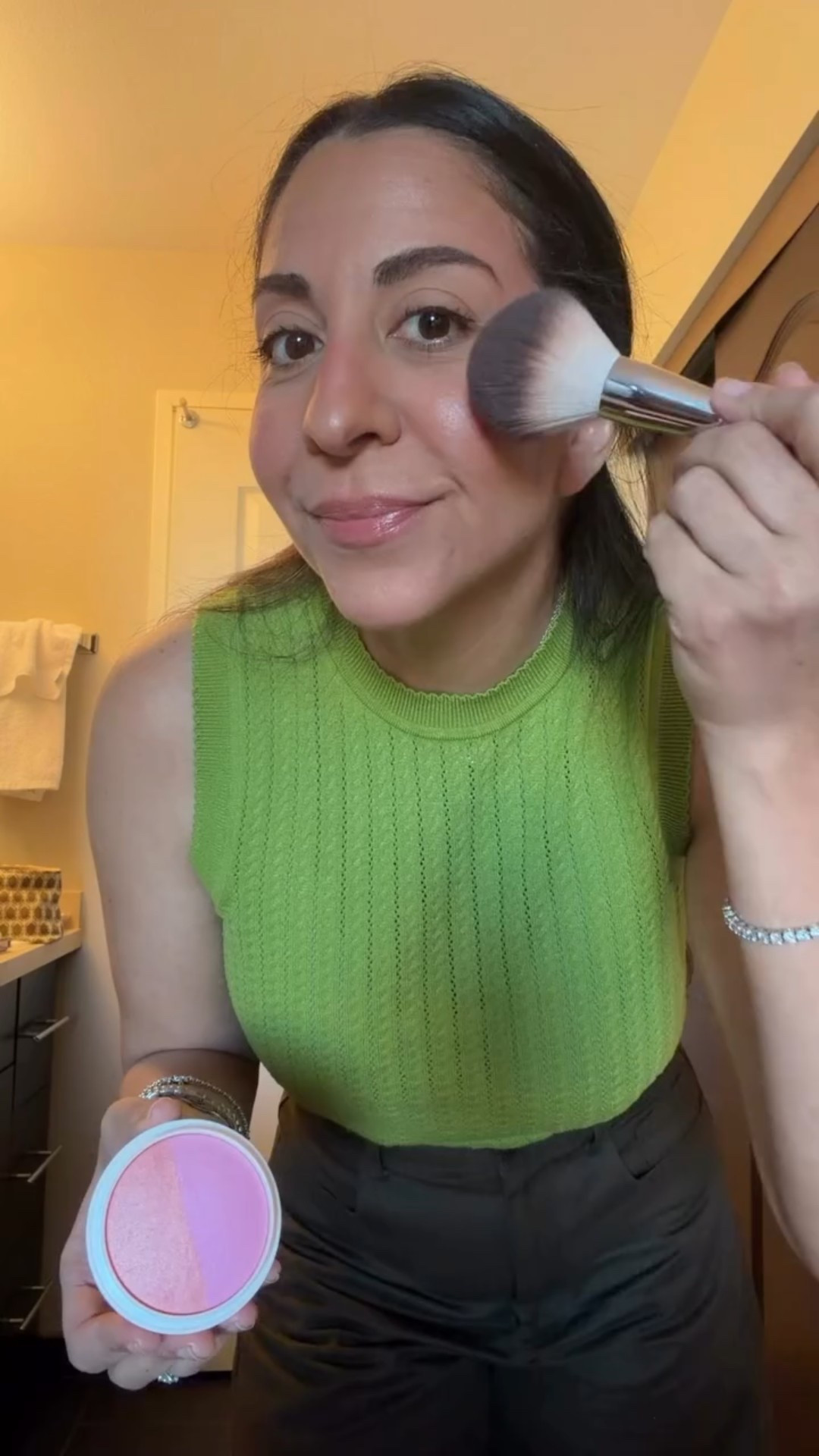 I used to think that bubble gum shades were for the pre-teen generation until I discovered the Pop Star Baked Blush from Dibs! Think of it as your blush, highlighter and topper all in one beautiful package. It’s the perfect way to add a POP to your cheeks. Oh and it’s smells like cotton candy! Comment Dibs to get one for your makeup bag. 
🍬
#ad #dibs #dibsbeauty #over40beauty #over40makeup