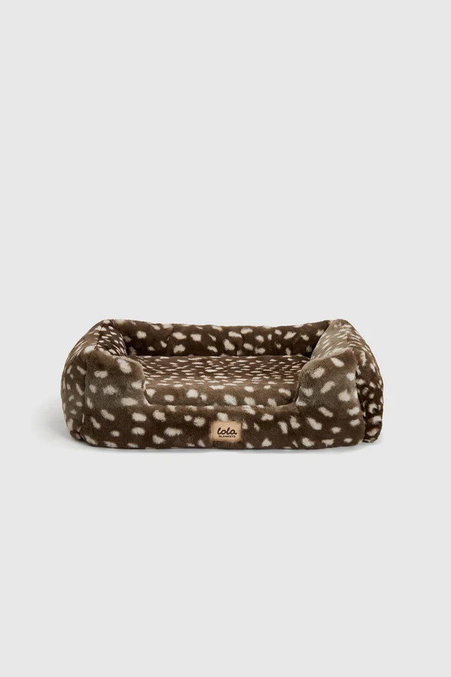 The Lola Pet Bed | Ivory Fawn | Lola Blankets