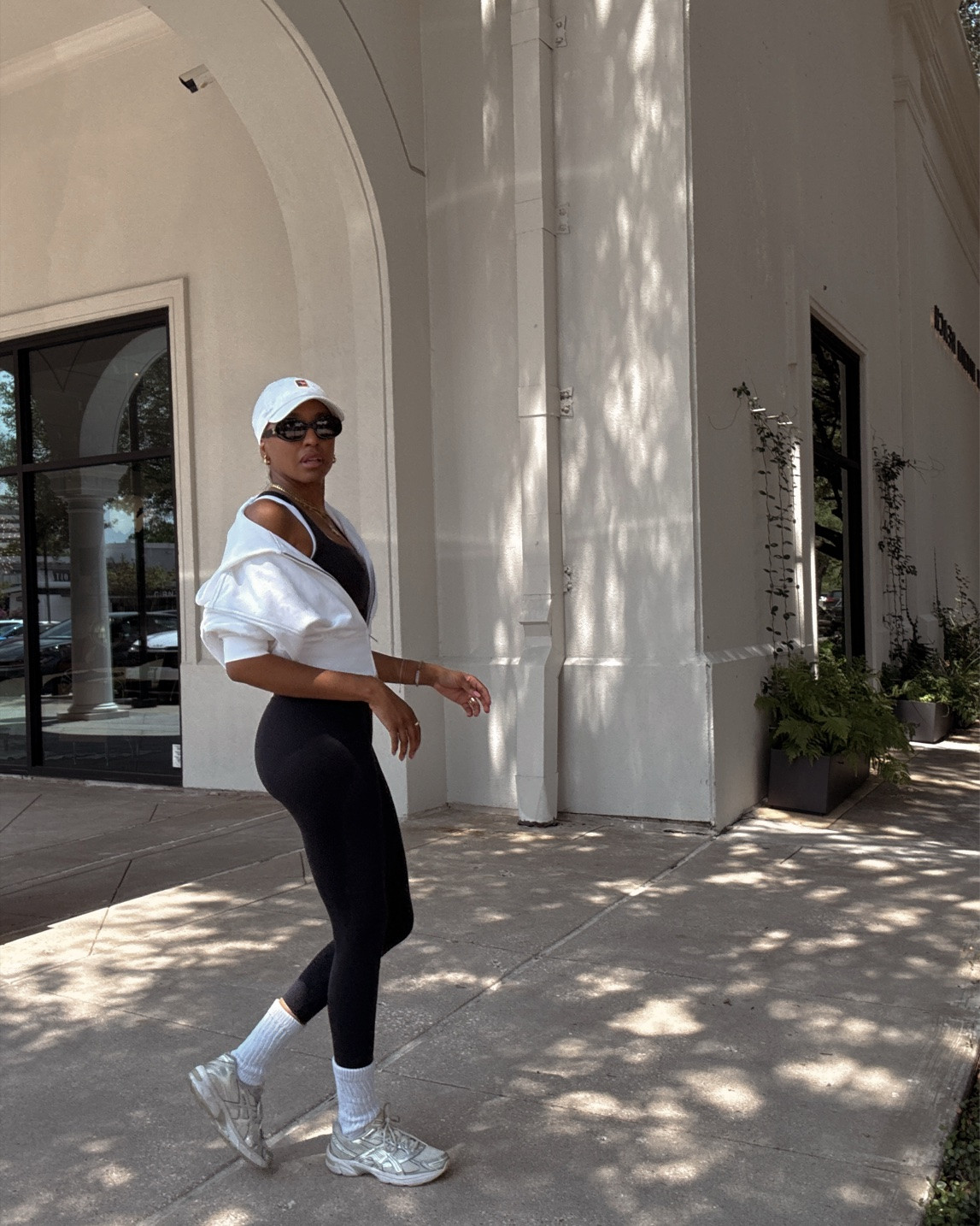 Capri leggings….. yes!

#LTKootd #LTKOver40 #LTKgrwm