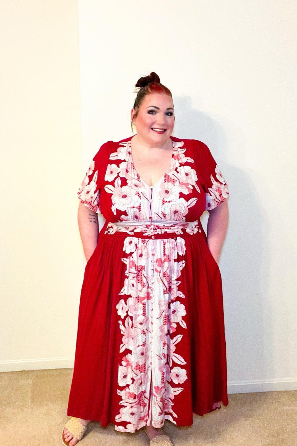 Dress. Snap. Repeat. 👗🫰🏻 🔁

Channeling my inner fashionista in this gorgeous summer dress 🌸

Last up with my @citychicofficial @citychicusa haul, is this beauty! 🤩 I’m so obsessed with all the colors and the floral print! Perfect vacation dress, summer date night, or if you just want to look cute! 🥰 Take the poll below to tell me if you’d wear this dress! 

#ccambassador #citychic #citychiconline #citychicusa #citychicofficial #plussizefashion #plussizedress #dressoftheday 

Would you wear this dress?! 👗