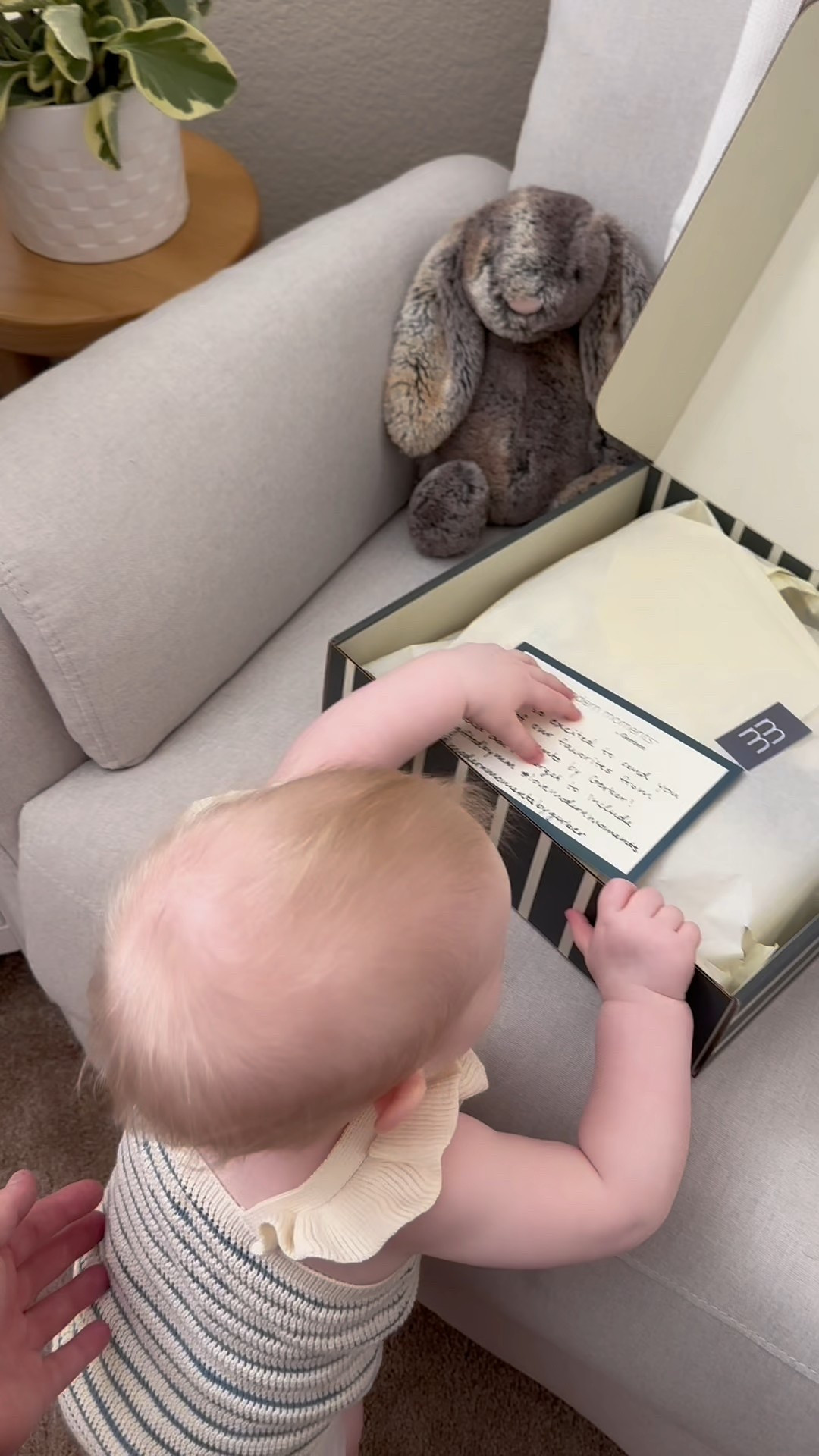 Sweetest little outfits, sweetest little moments. 🌸🫶🏻🌼🐝🌱🌷 

How is my baby girl going to be 11 months so soon?! Loving every single day with you my angel! 🩷👶🏼
•
•
@modernmoments
•
•
#Motherhood #GiftedbyMM #LoveModernMoments #Family #Love #Moments #Life #Memories #Baby #BabyStyle #BabyClothes #BabyGirl #LTKBaby 