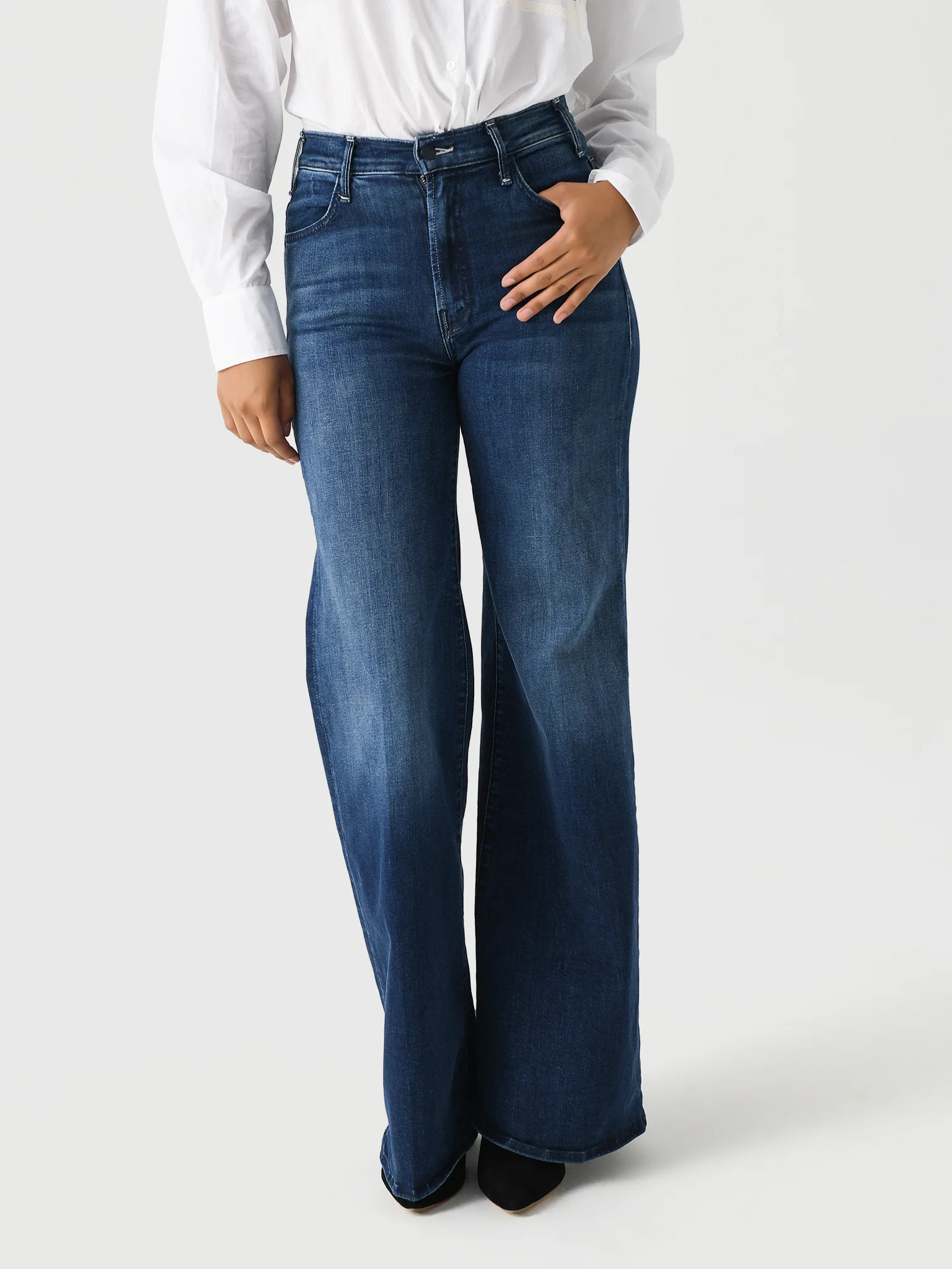 MOTHER
                      
                     Women's The Hustler Roller Sneak Jean | Saint Bernard