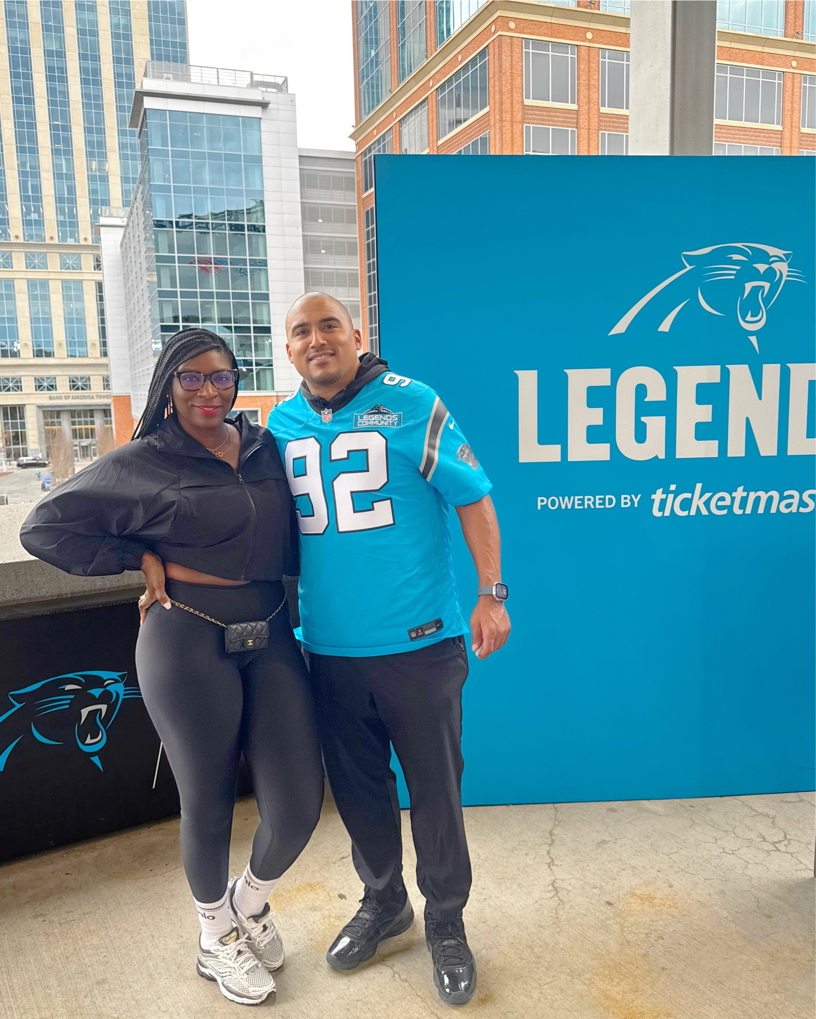 Playoffs outfit or you can run errands too!! 🖤

#LTKOver40 #LTKgrwm #LTKActive