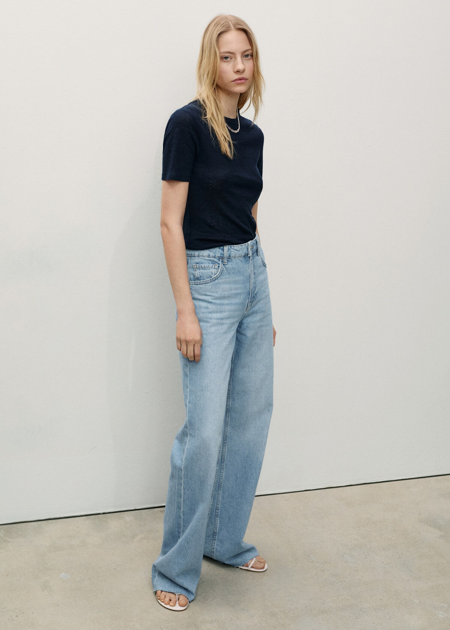 Danila wideleg high-rise jeans - Women | MANGO USA | Mango (US/MX/AU)